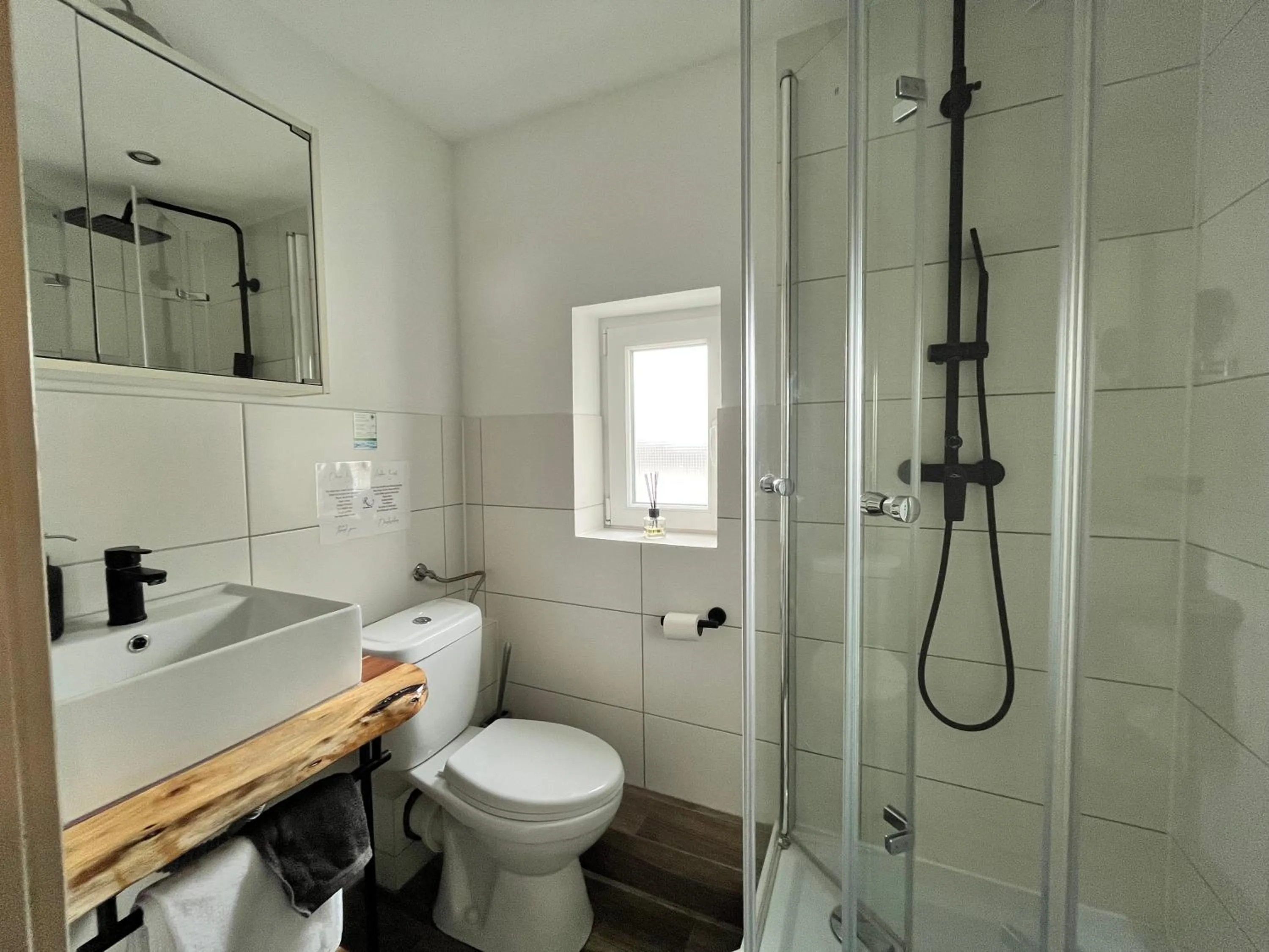 Bathroom in Riverside Inn