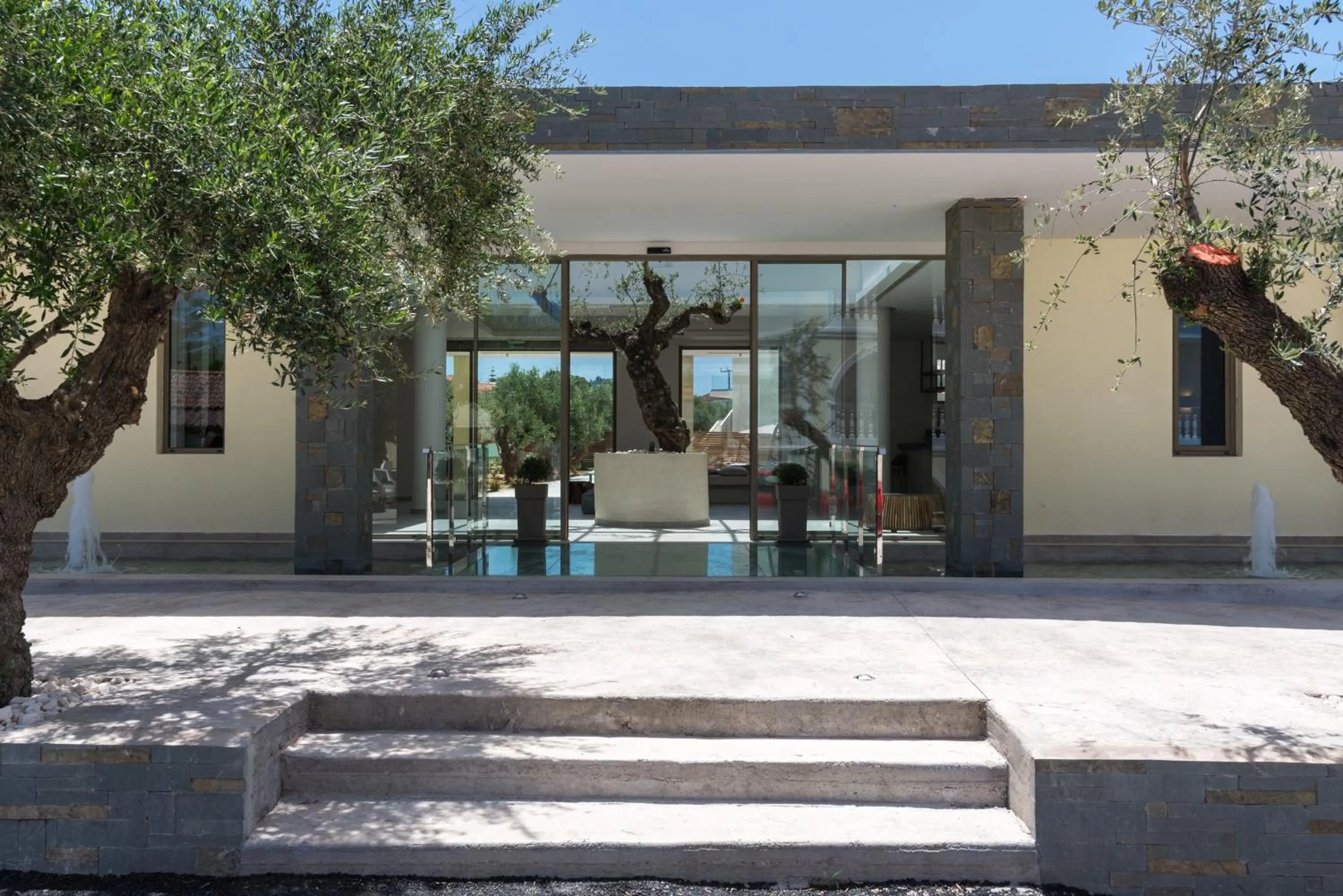 Facade/entrance in Tsamis Zante Suites