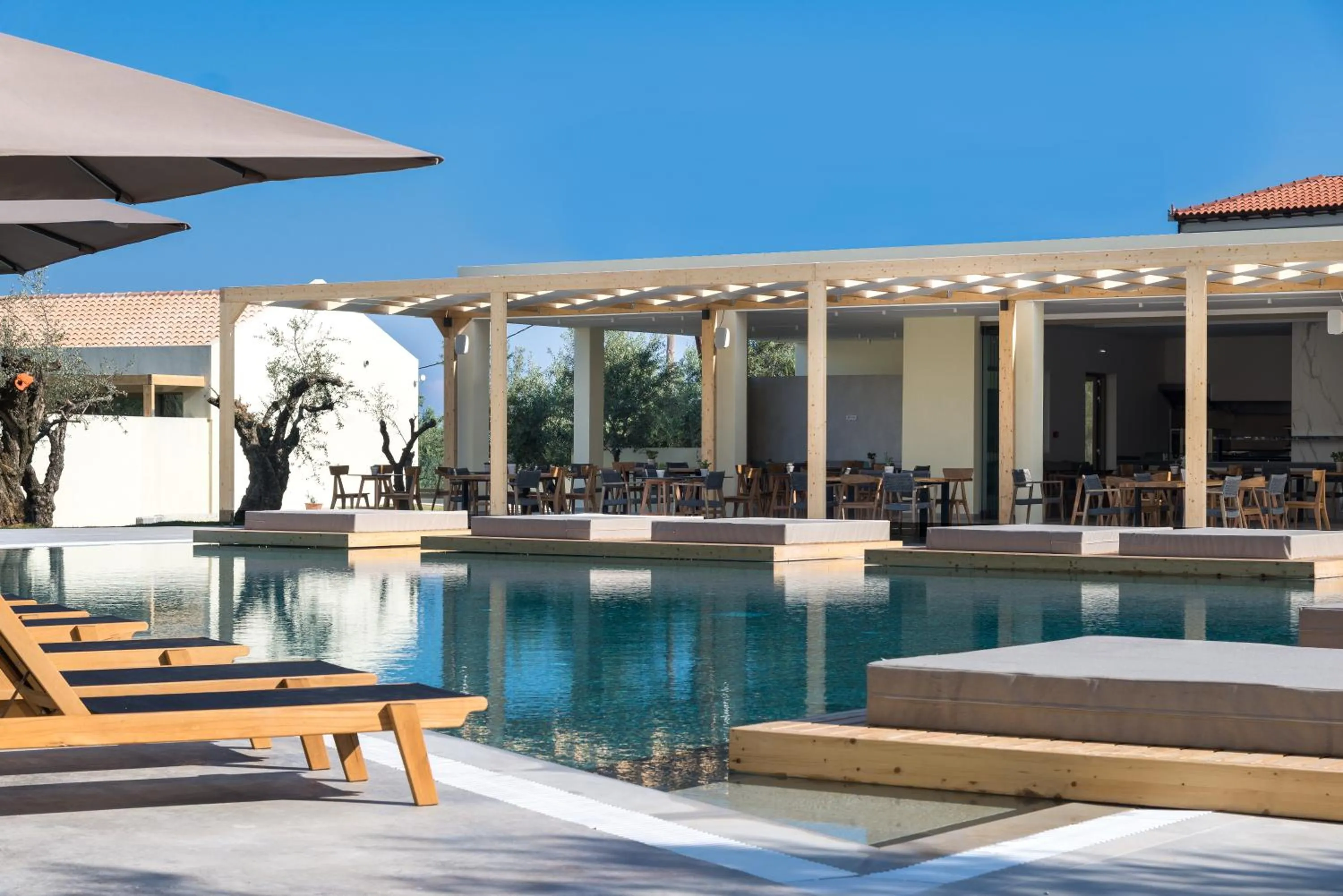 Restaurant/places to eat in Tsamis Zante Suites