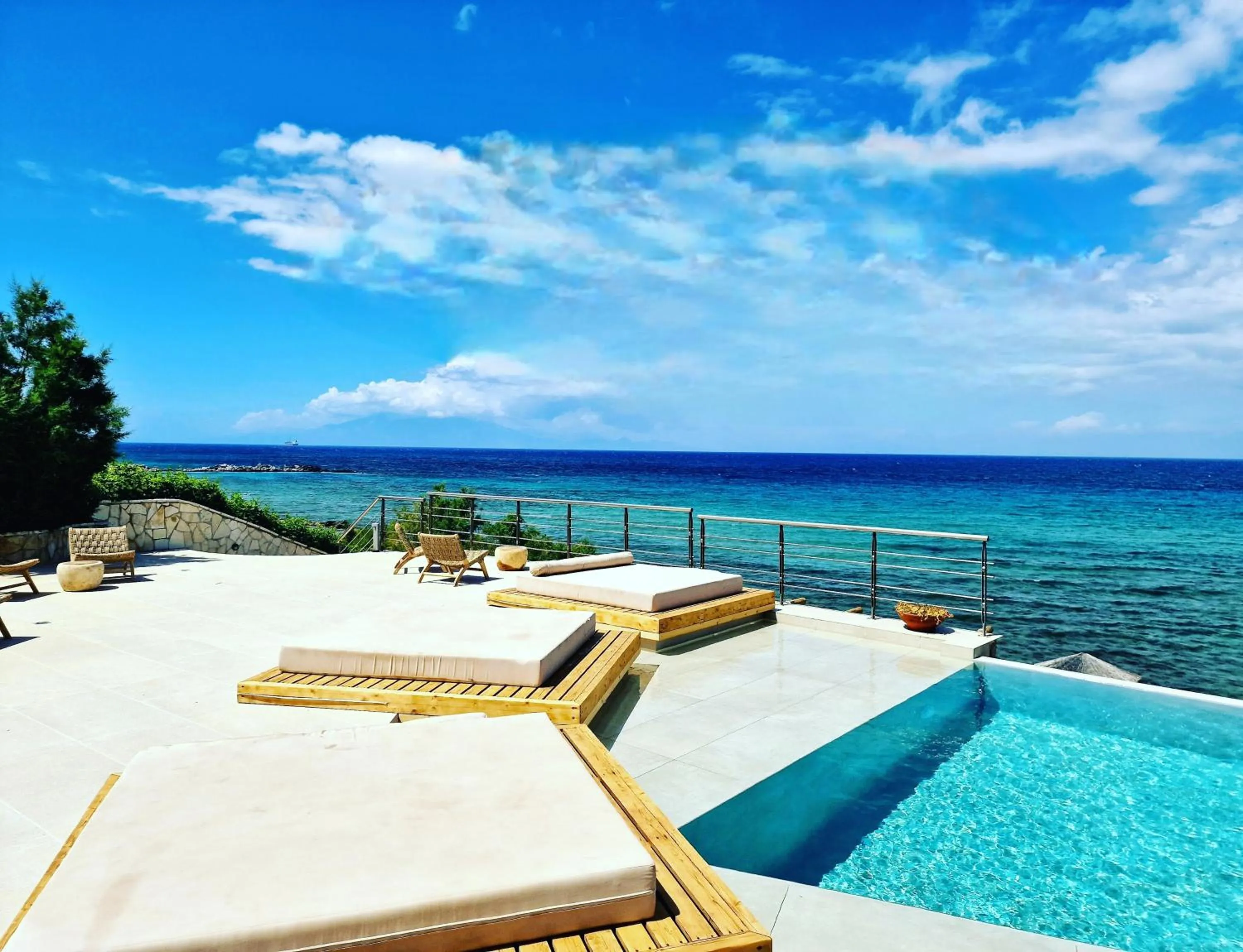 Swimming pool in Tsamis Zante Suites