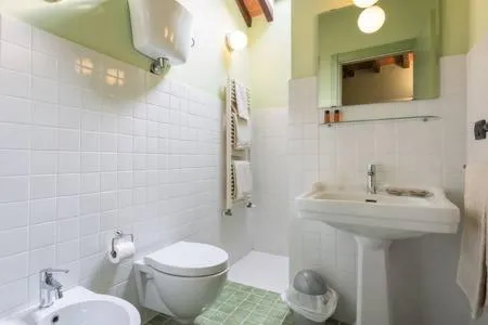 Bathroom in Al Giardino Degli Etruschi