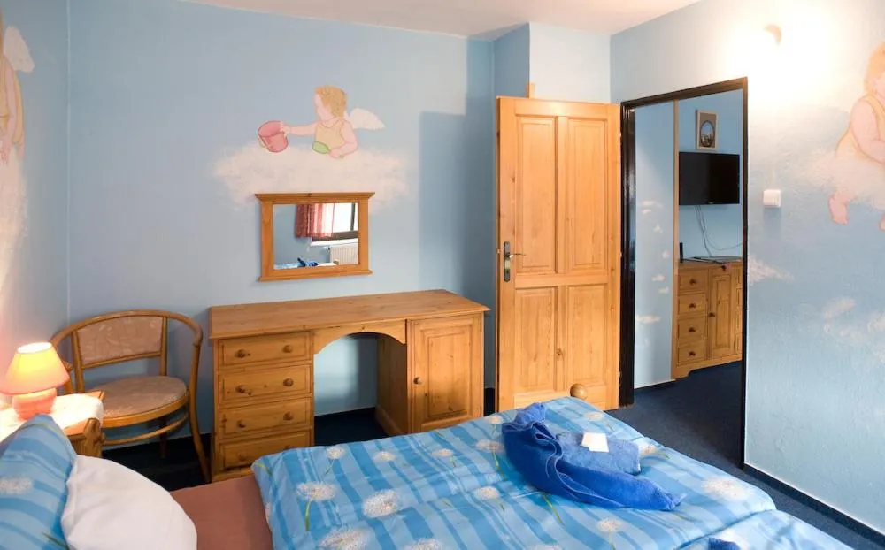 Bed in Borovansky mlyn