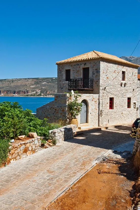 Facade/entrance in Limeni Villa
