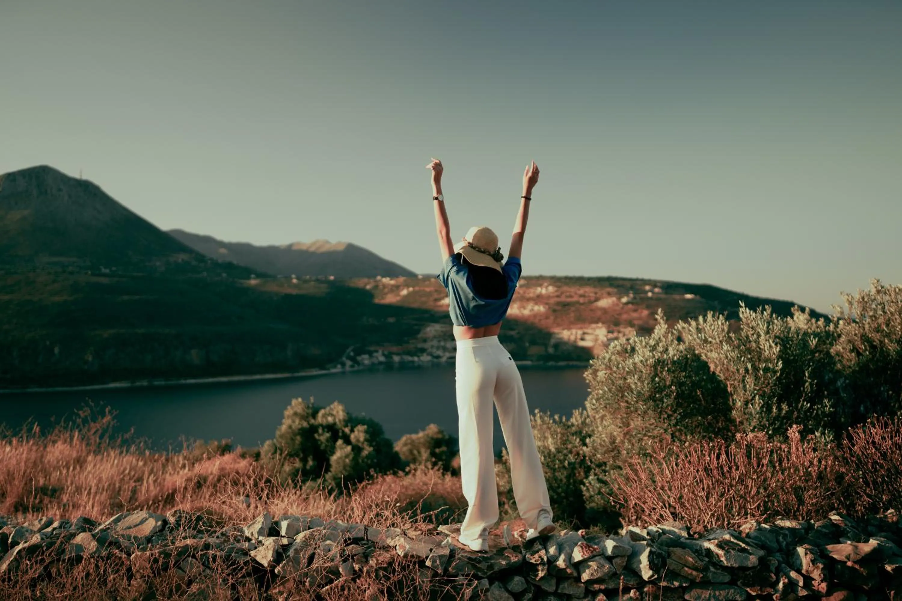 Natural landscape in Limeni Villa