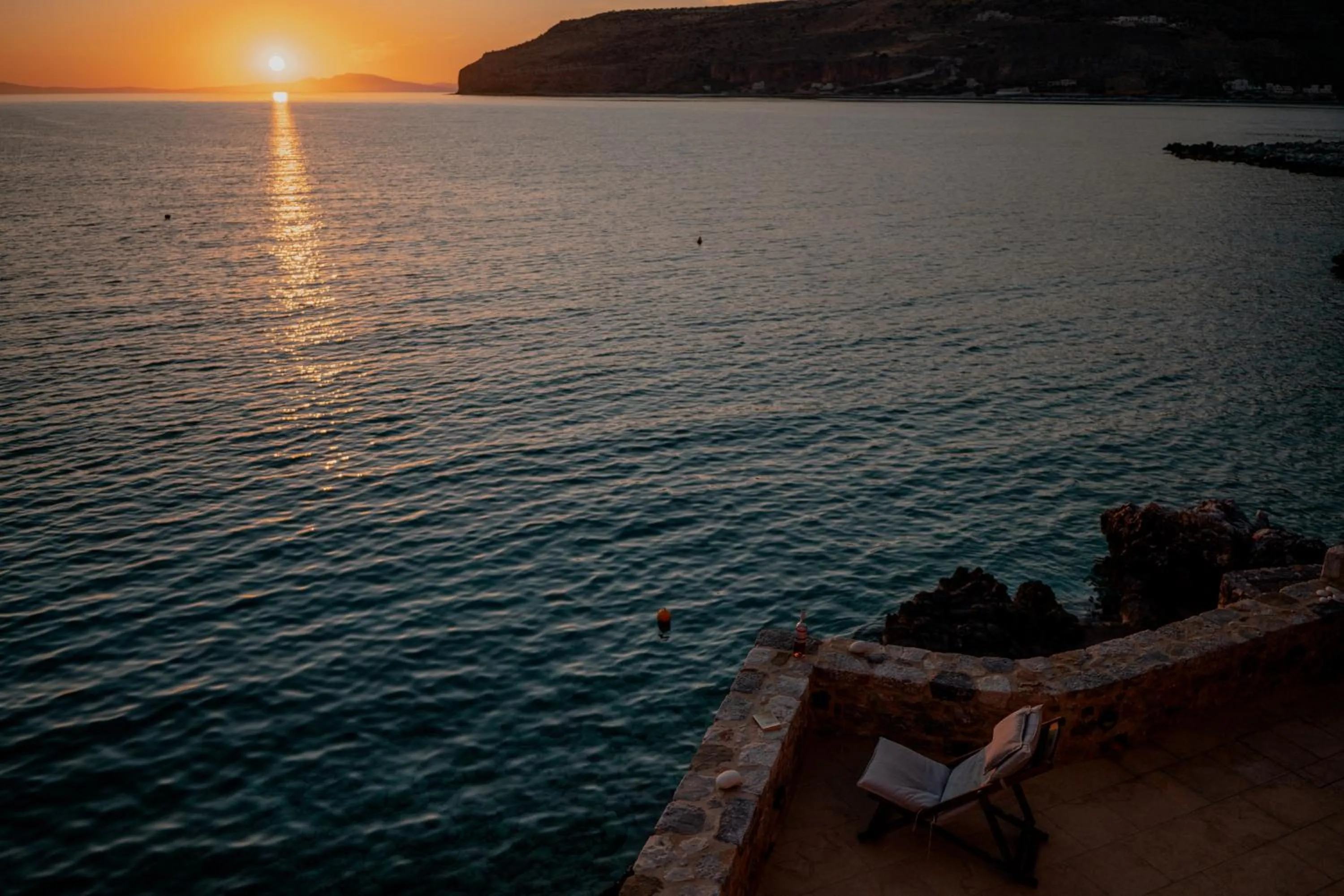 Sunset in Limeni Villa