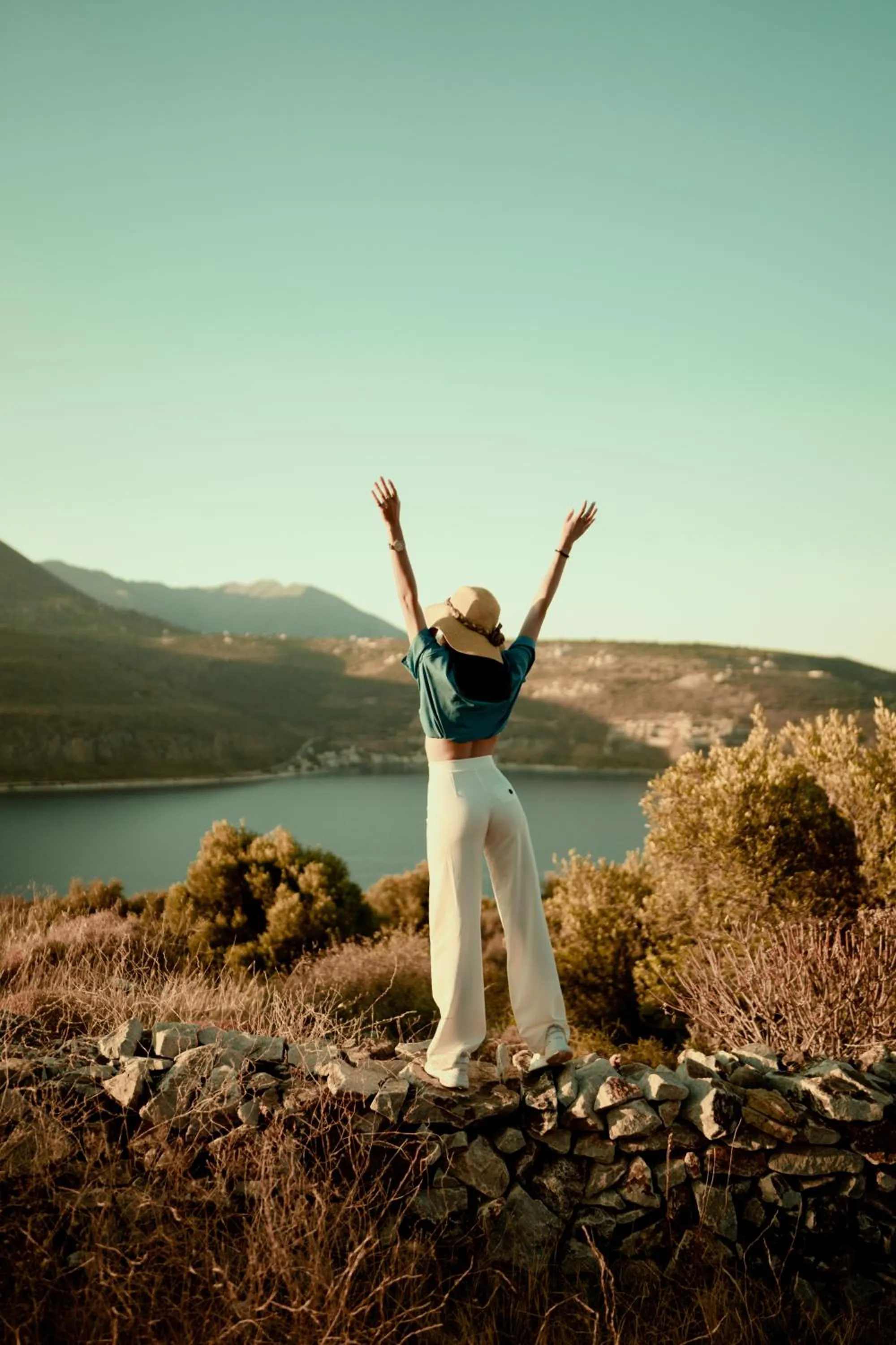 Natural landscape in Limeni Villa