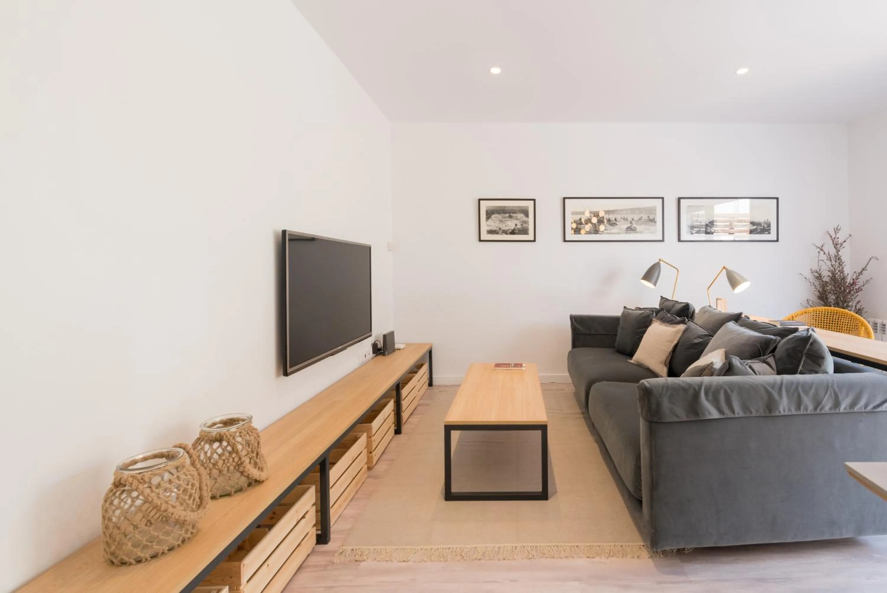 Communal lounge/ TV room in Petit Luxe Dúplex