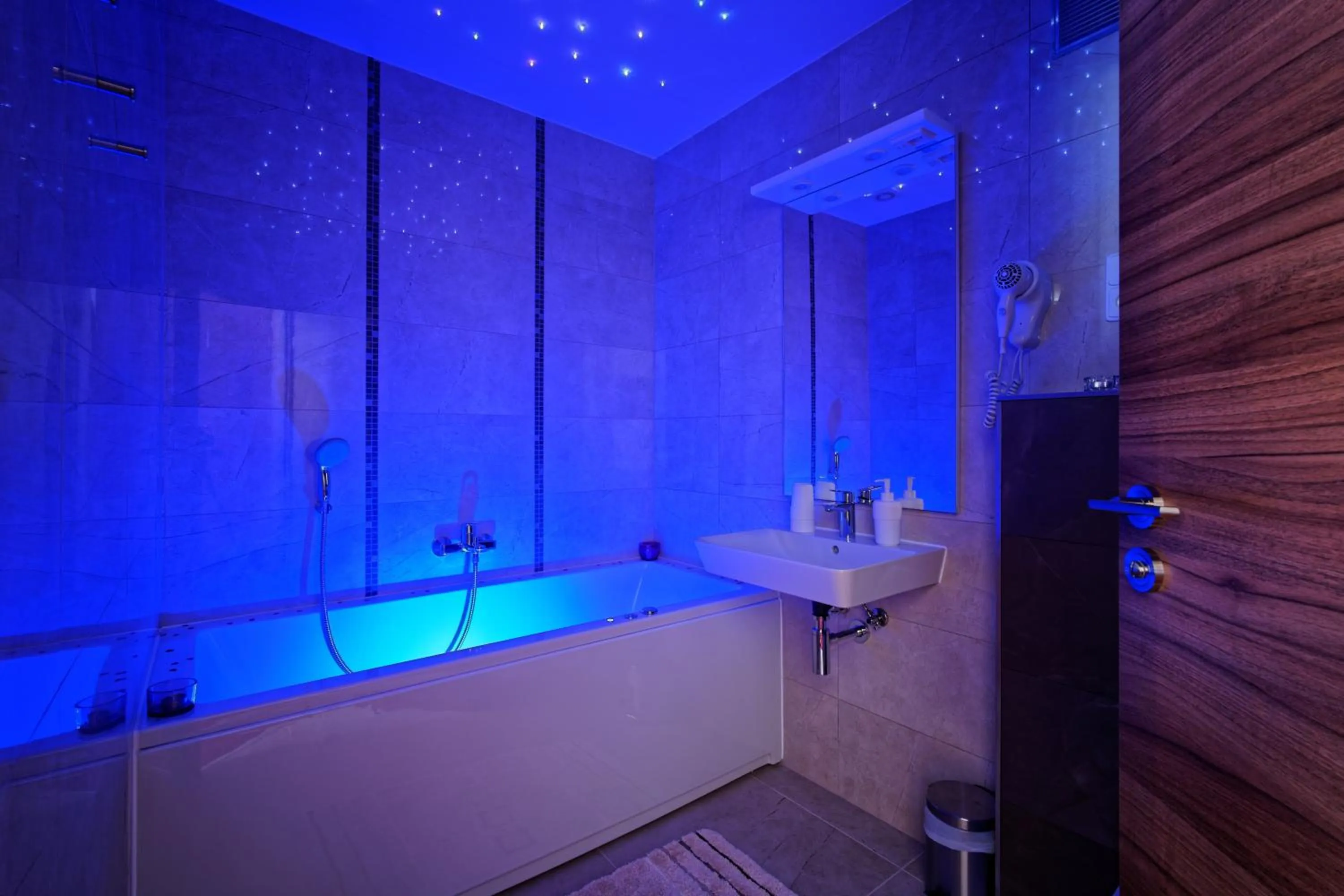 Hot Tub in Penzion Janka