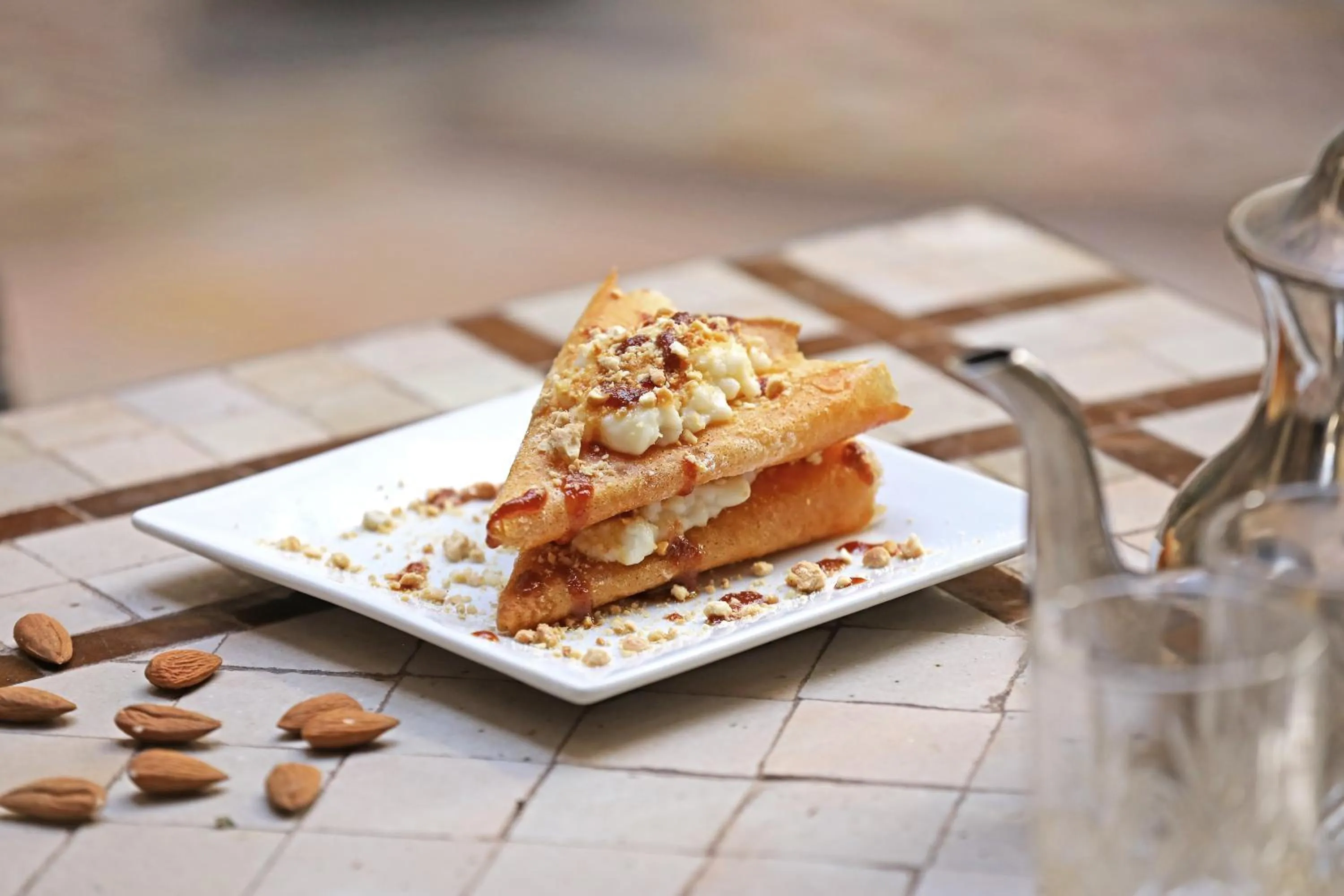 Restaurant/places to eat in Riad Zayane