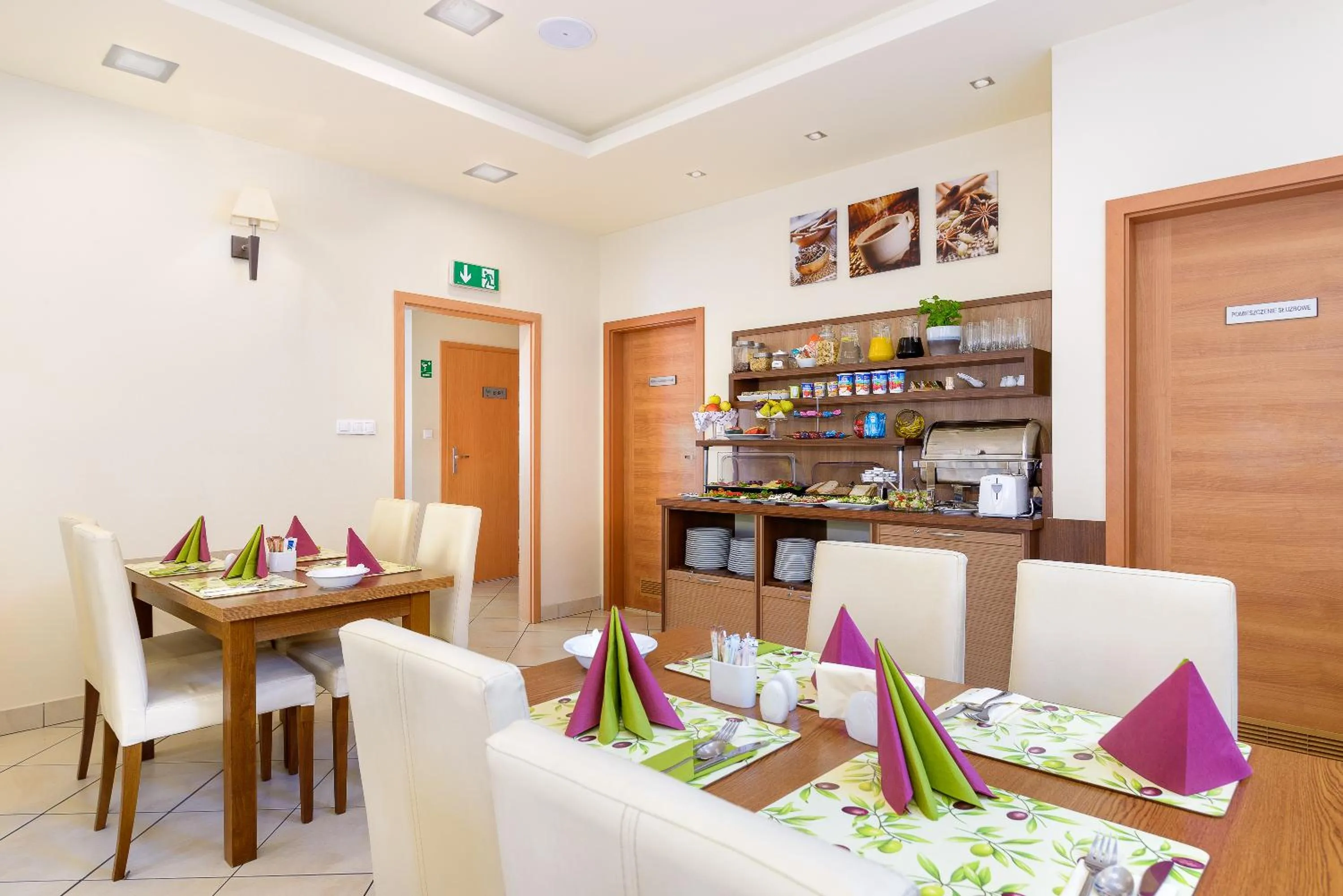 Restaurant/places to eat in Hotel Zielony