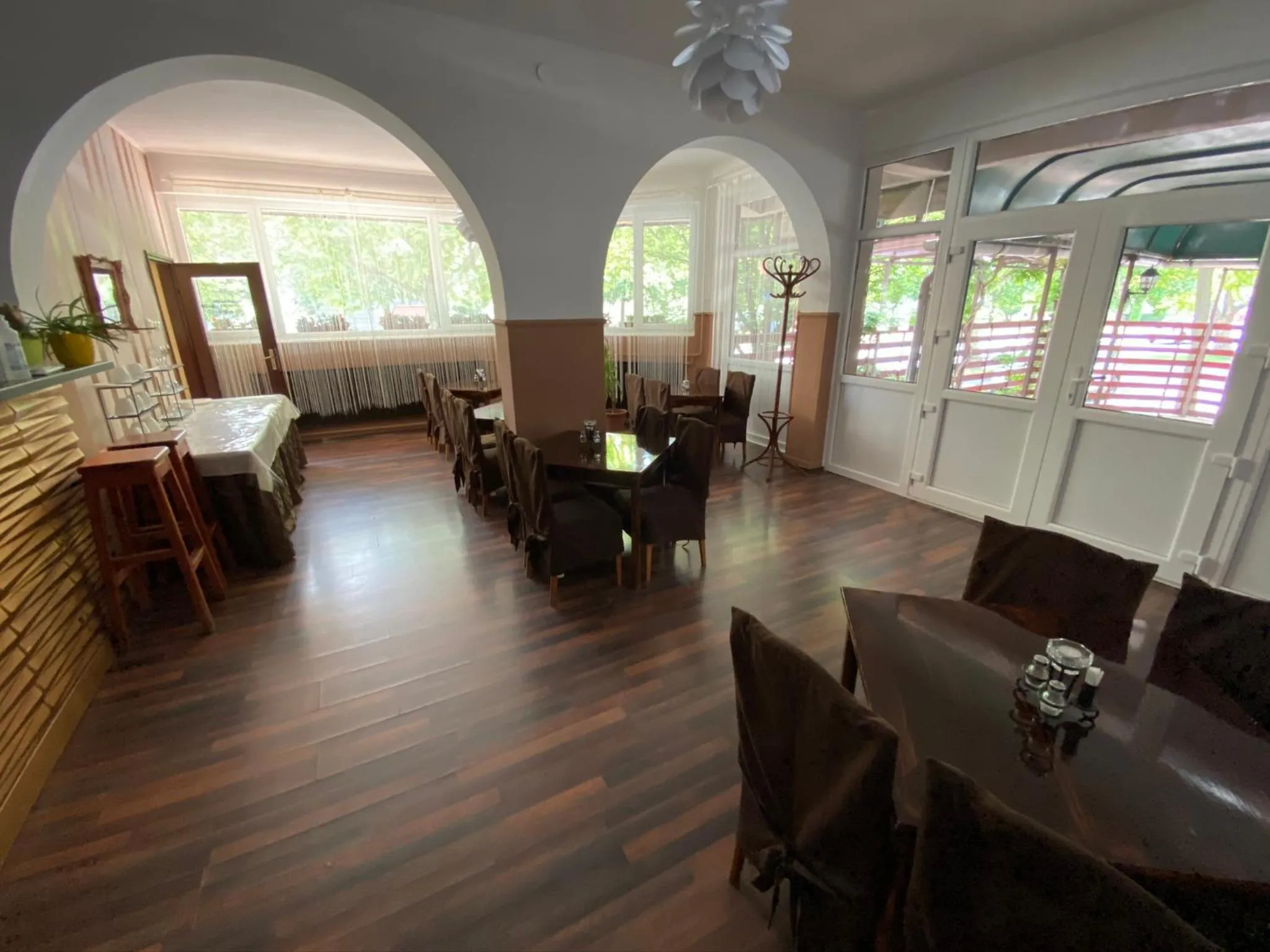 Restaurant/places to eat in Belvárosi Panzió