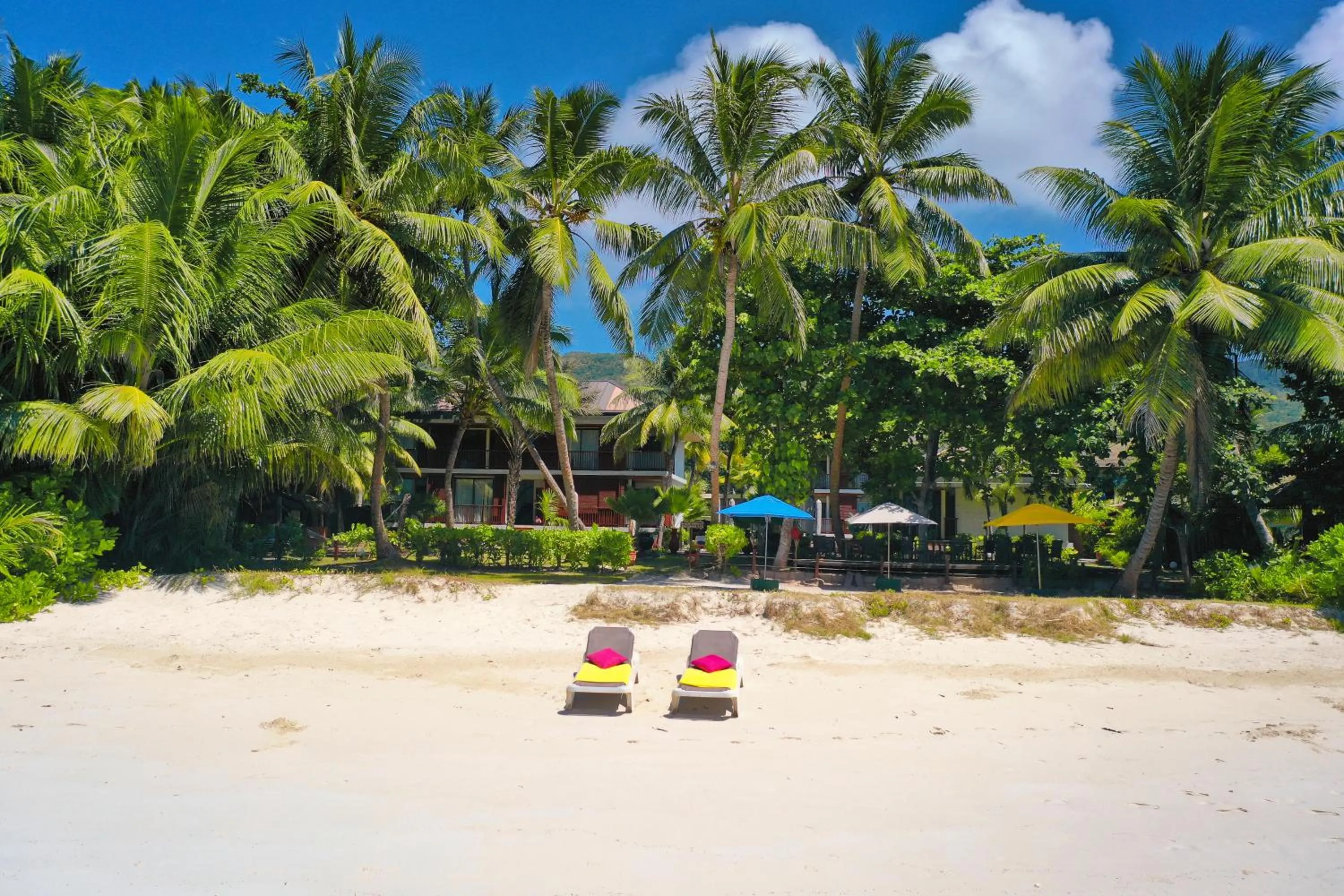 Beach in Dhevatara Beach Hotel