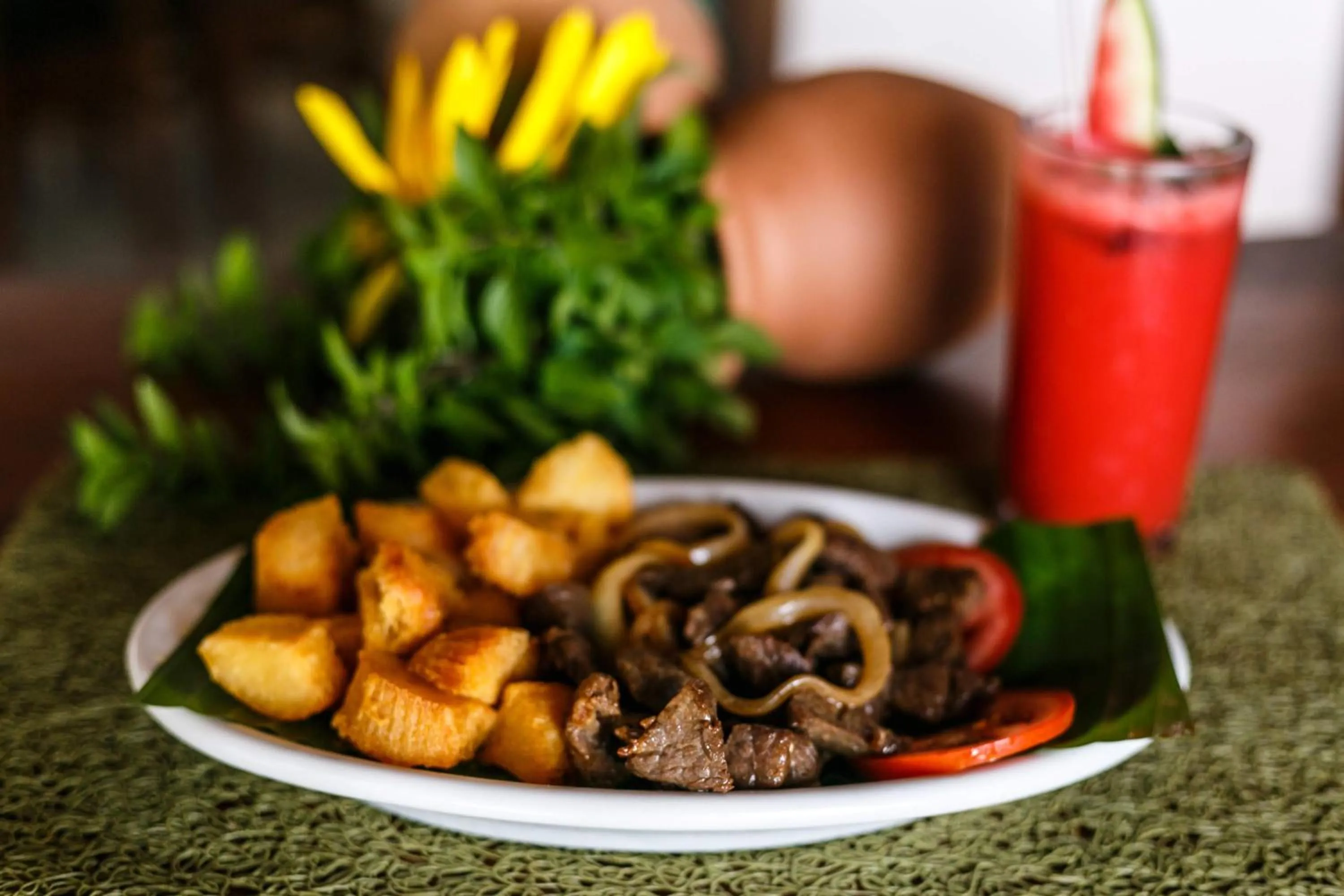 Restaurant/places to eat in Pousada Vila do Beco