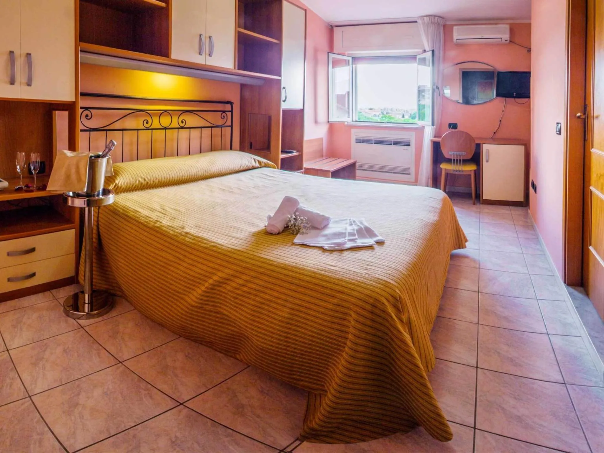 Day, Bed in La Vigna Hotel