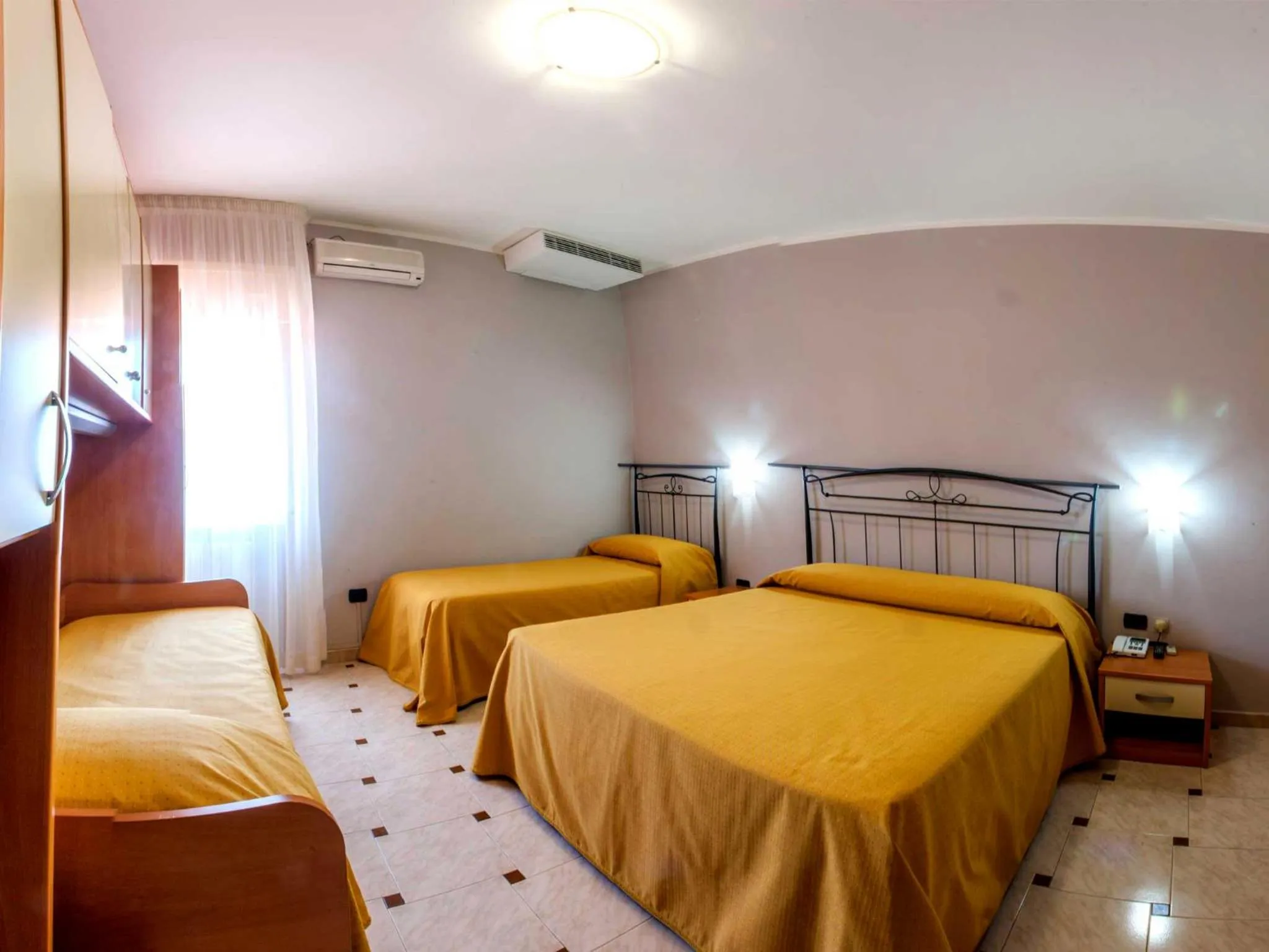 Photo of the whole room, Bed in La Vigna Hotel