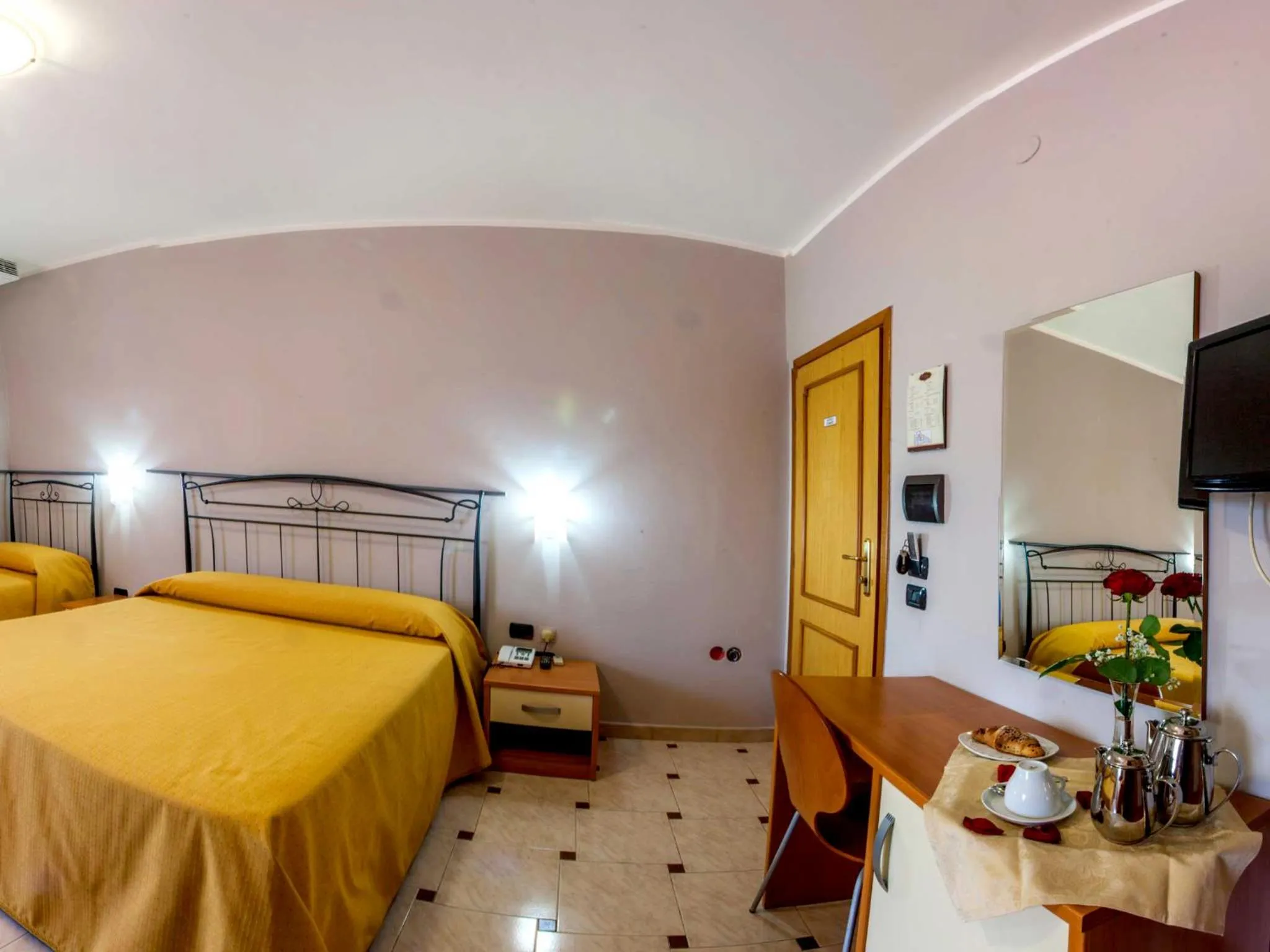 Photo of the whole room, Bed in La Vigna Hotel