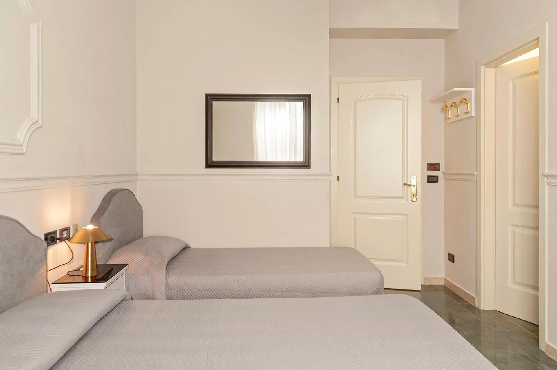 Bedroom, Bed in The Port Residence