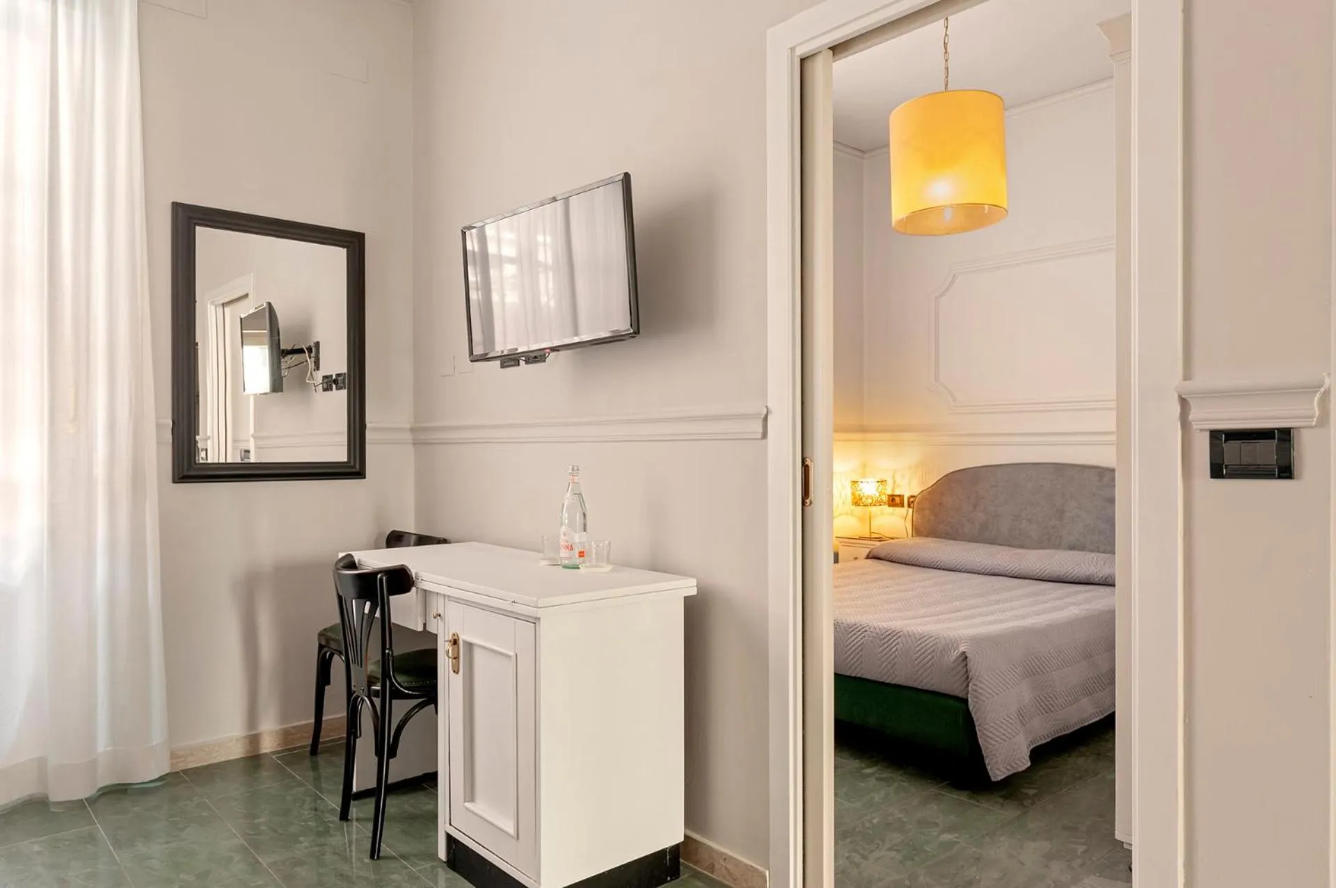 Living room, Bed in The Port Residence