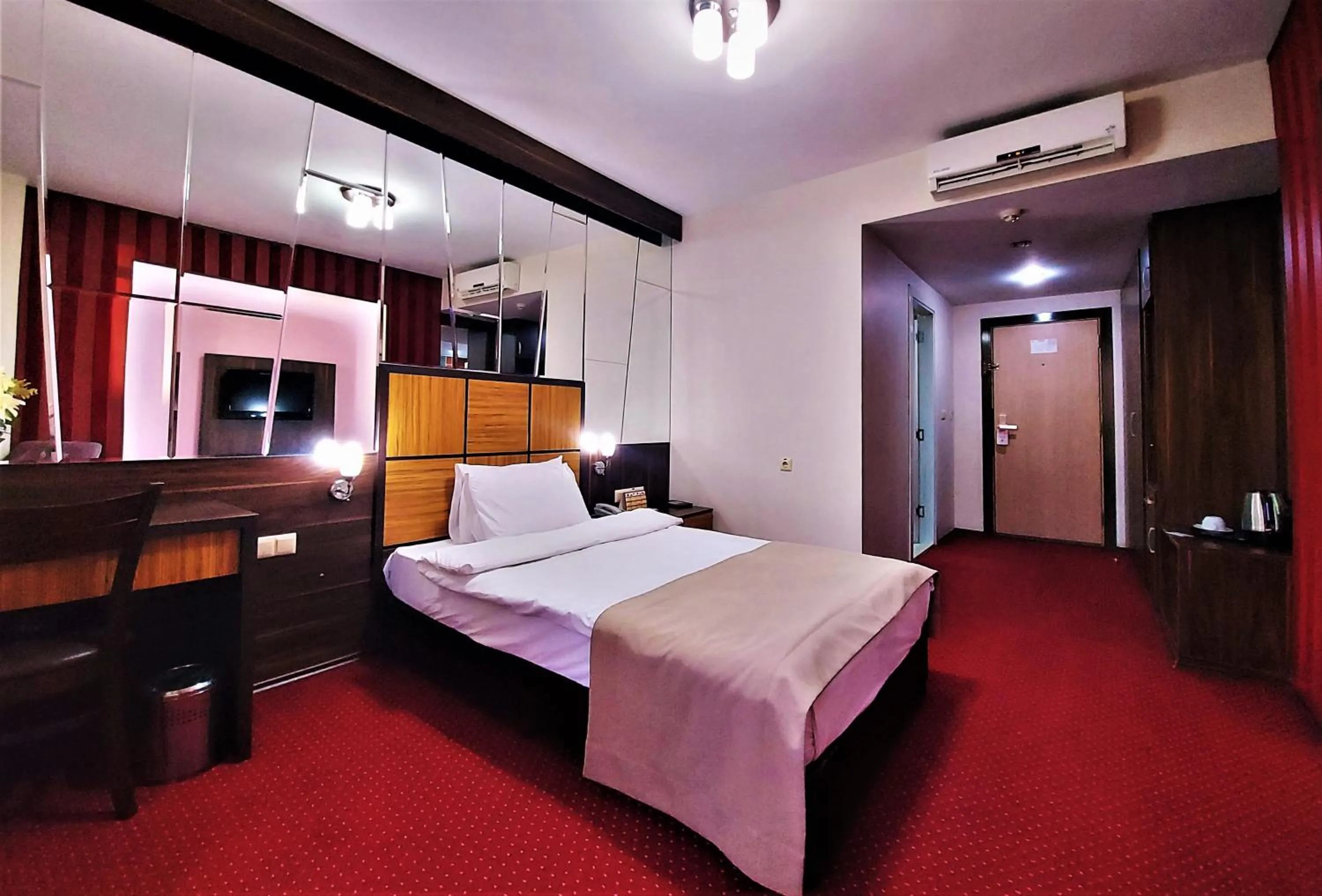 Bed in Çetinel Otel