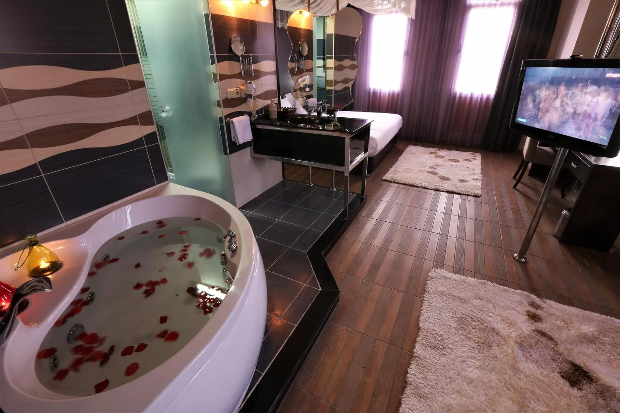 Bed in Çetinel Otel