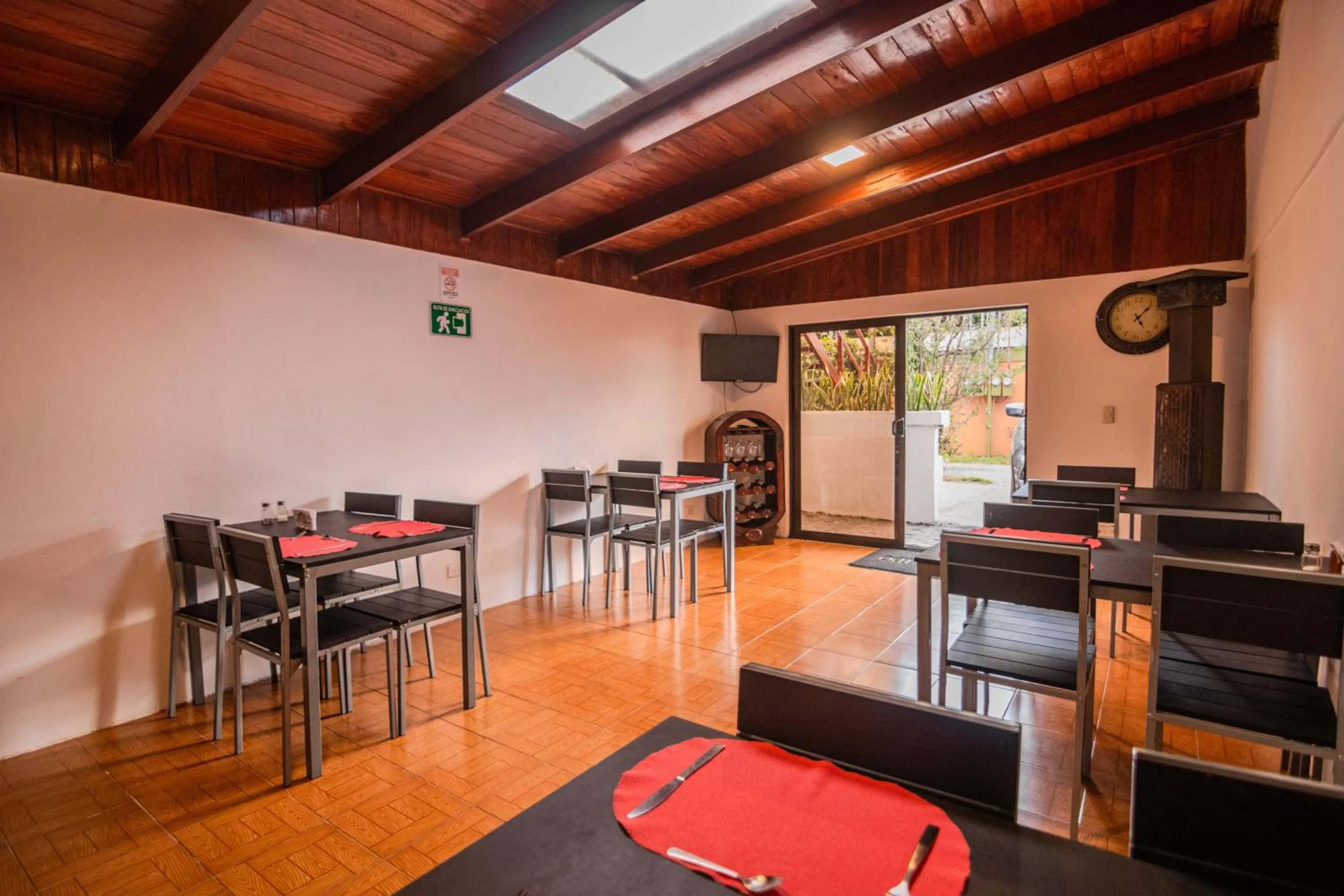 Restaurant/places to eat in Hotel las Ardillas Monteverde