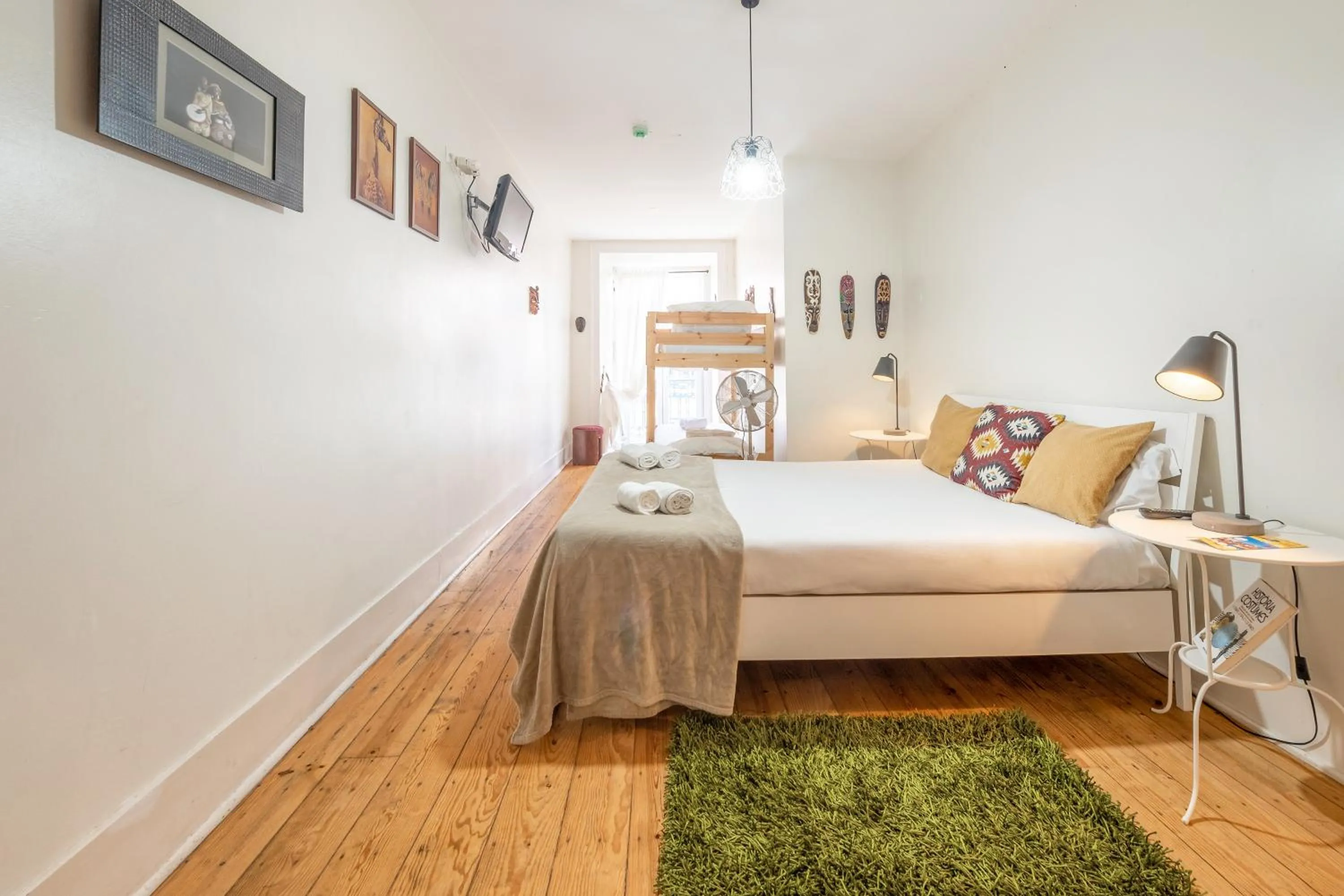 Bed in Happy at Chiado