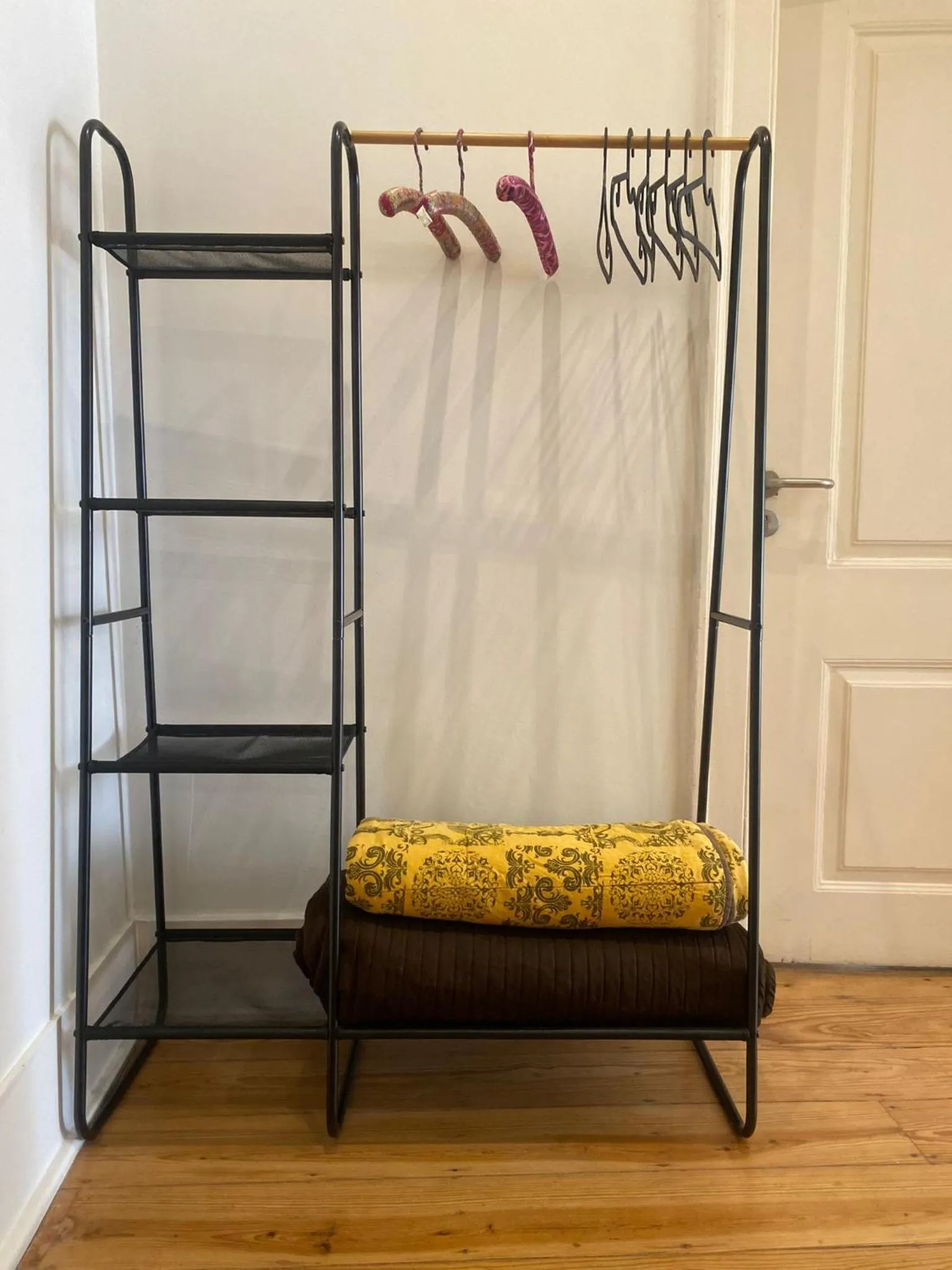 wardrobe in Happy at Chiado