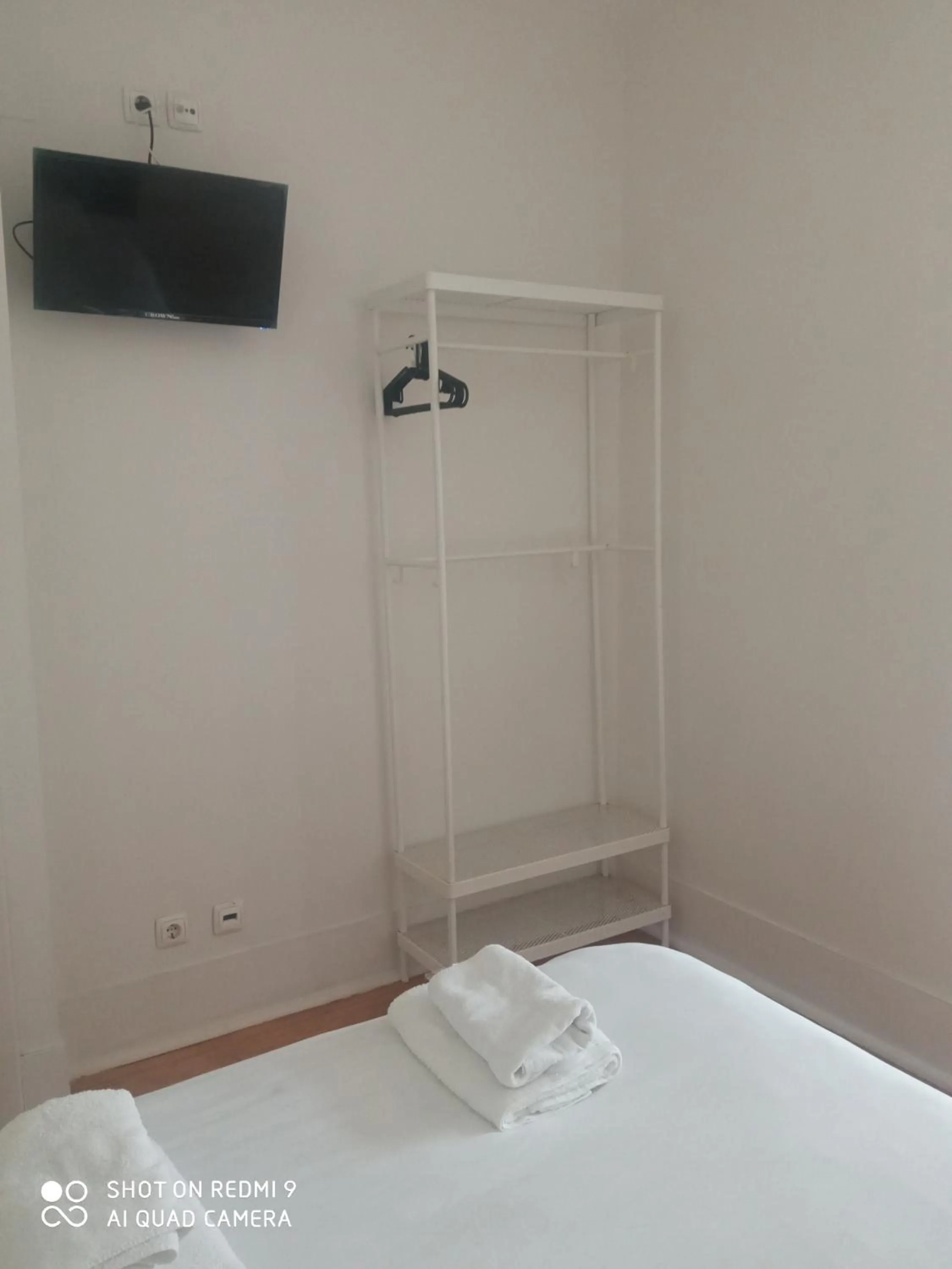 Bed in Happy at Chiado