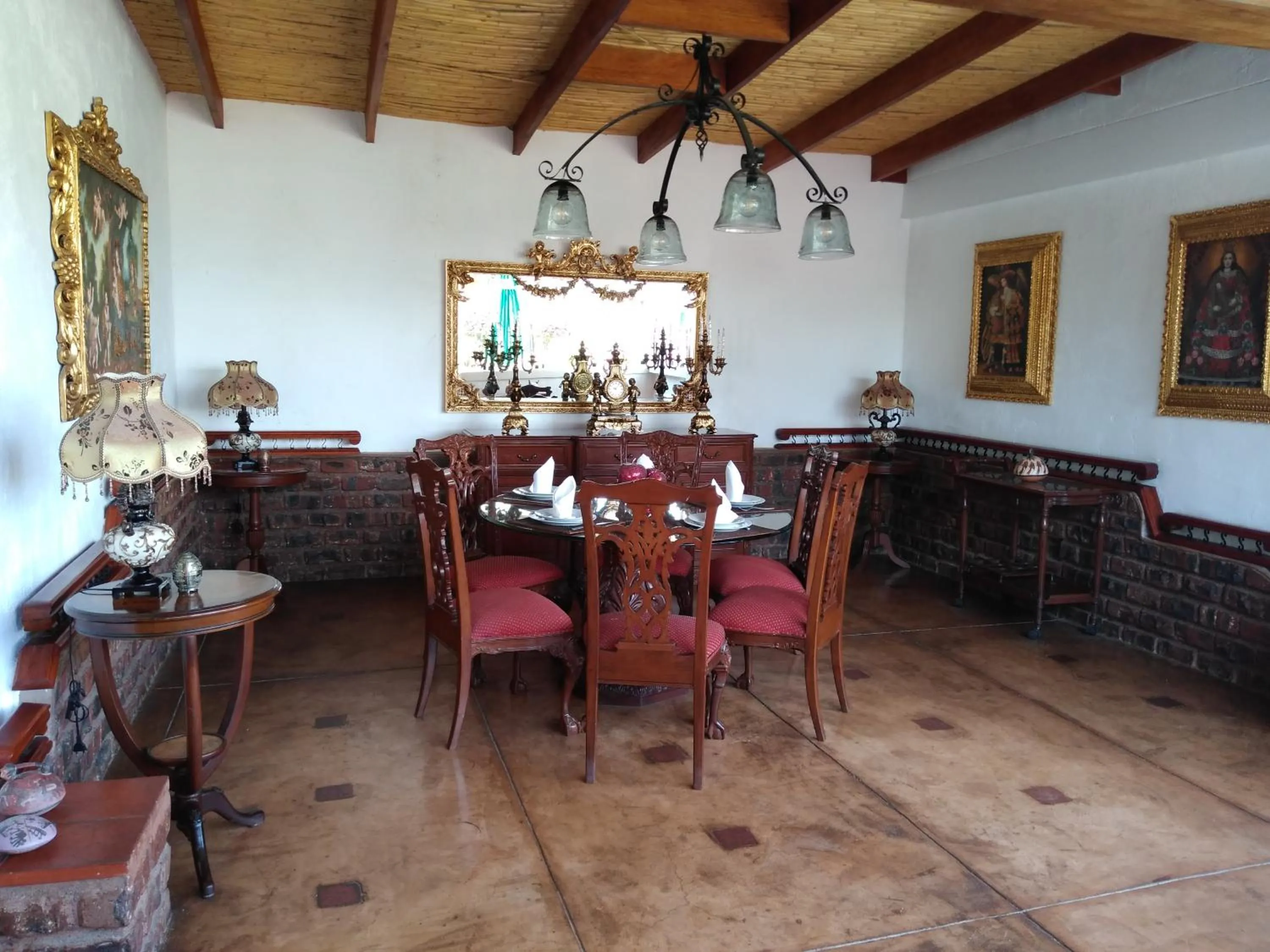 Dining area in Casa Hacienda Nasca Oasis