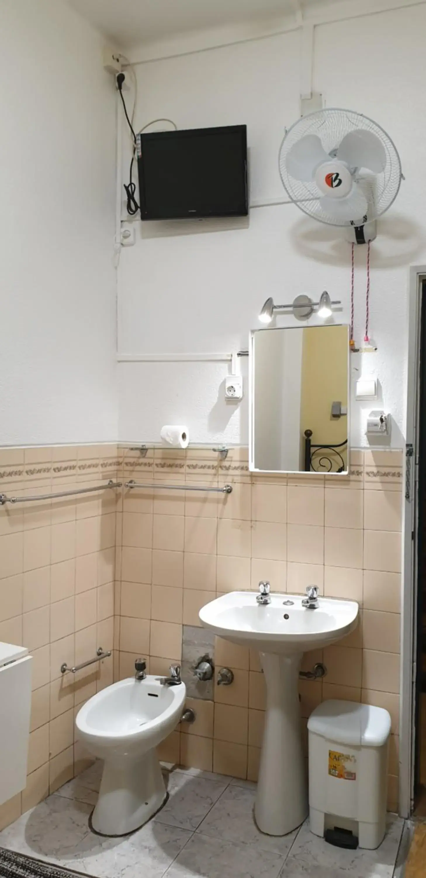 Quarto Casal in Pensao Residencial Flor dos Cavaleiros Quarto Casal in Pensao Residencial Flor dos Cavaleiros