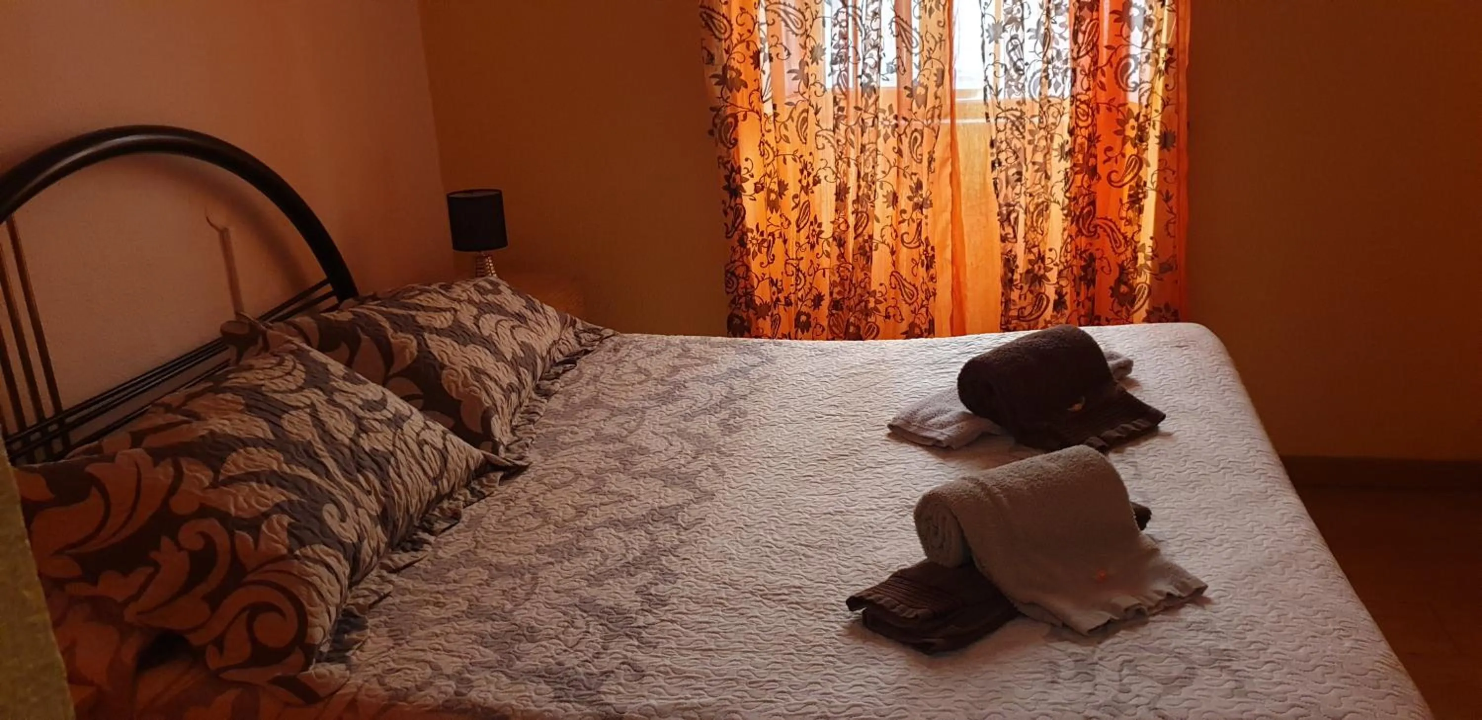 Bedroom, Bed in Pensao Residencial Flor dos Cavaleiros