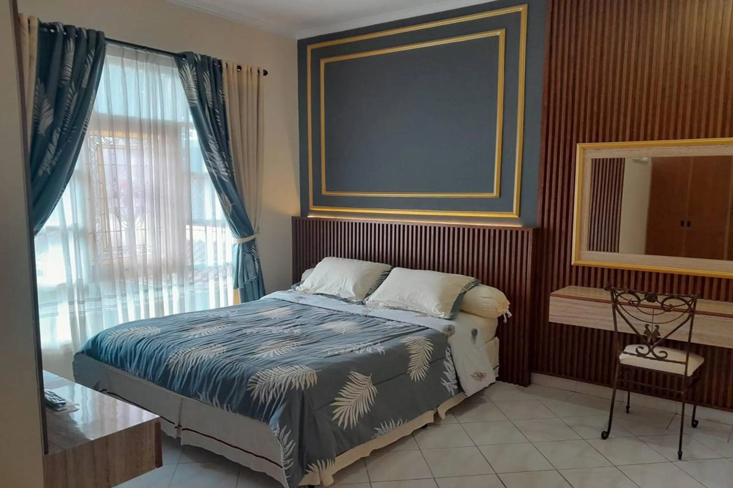 Bedroom, Bed in Puri Sawo Manila