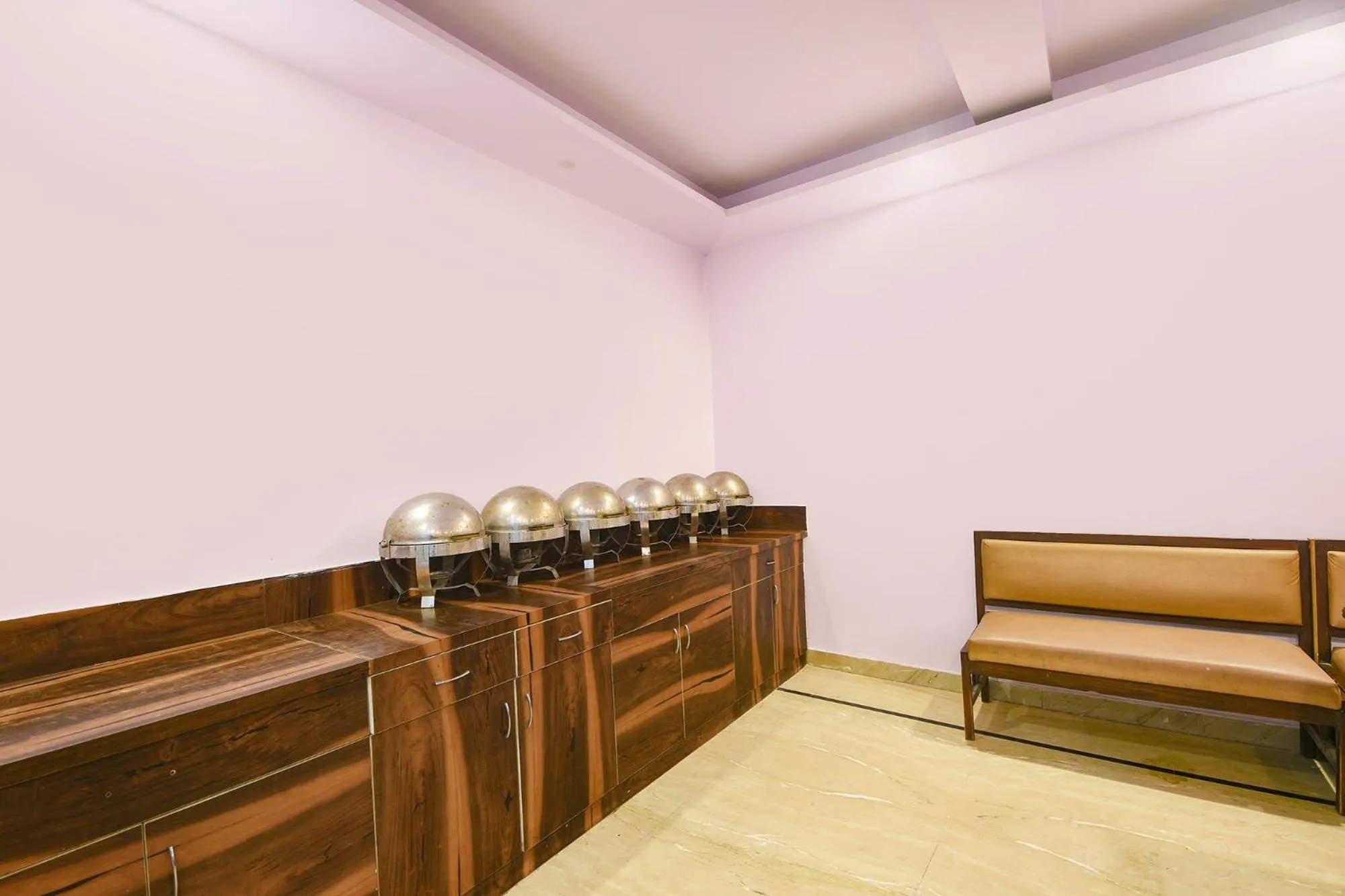 Restaurant/places to eat in FabHotel Crown Residency