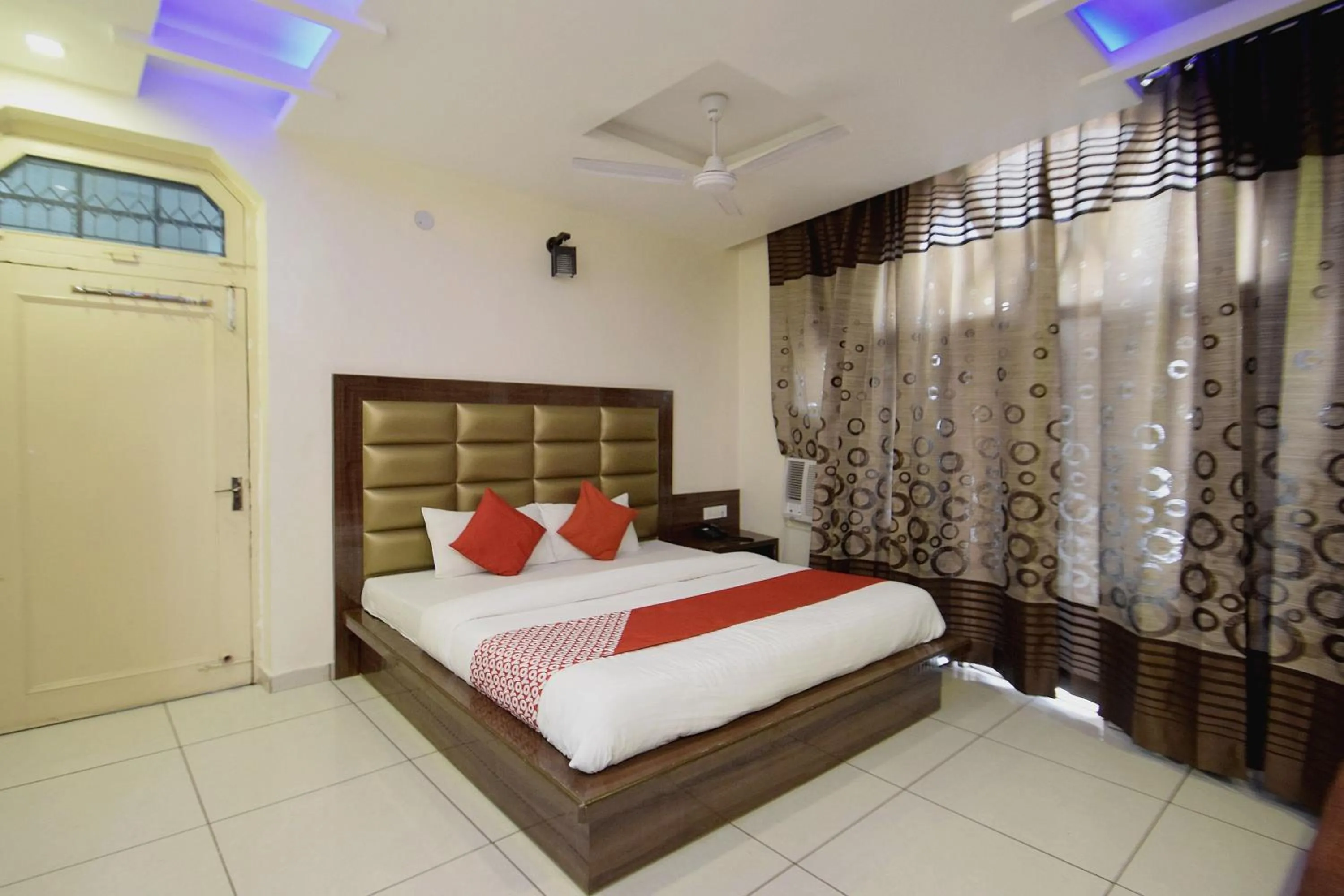Bedroom, Bed in Super Hotel O Maa Residency