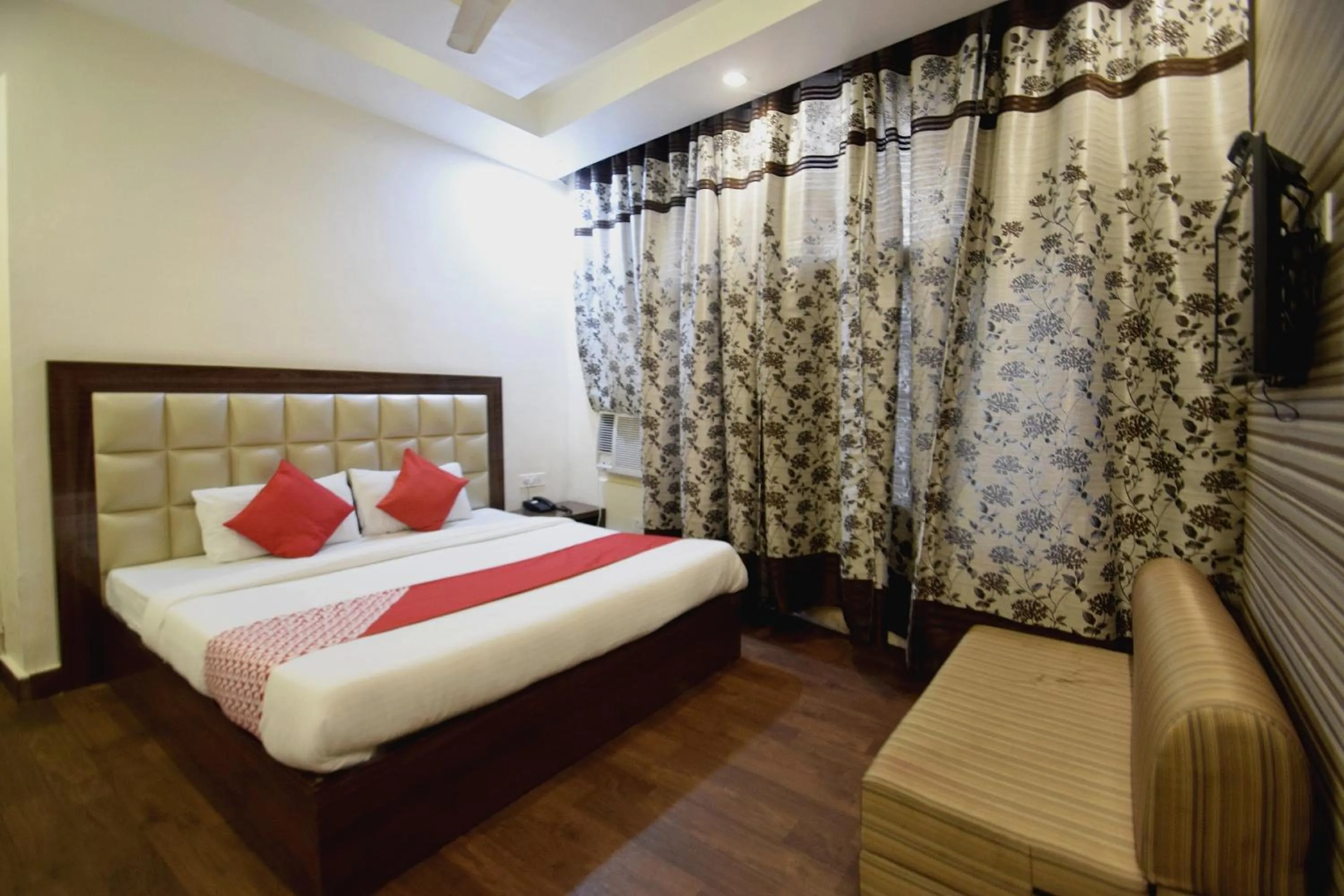 Bedroom, Bed in Super Hotel O Maa Residency