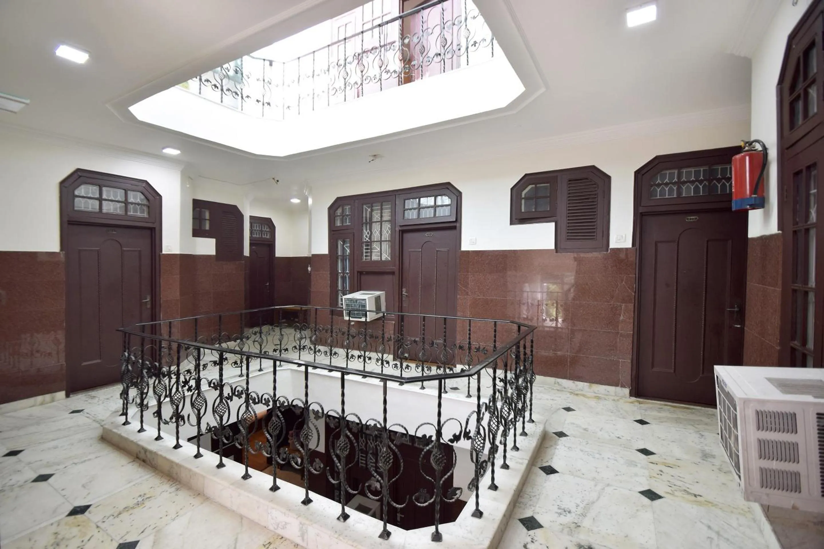 Lobby or reception in Super Hotel O Maa Residency