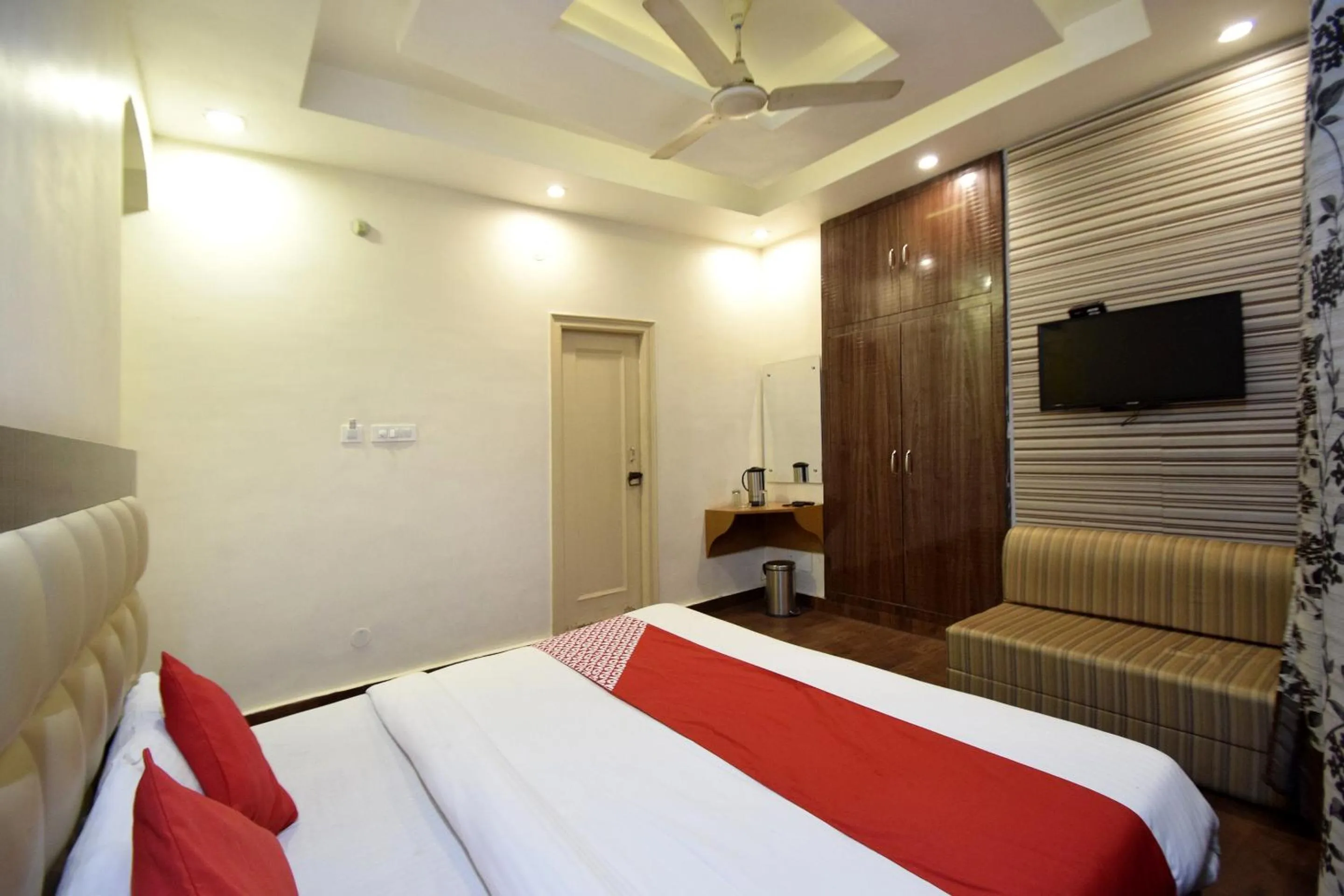 Bedroom, Bed in Hotel O Maa Residency