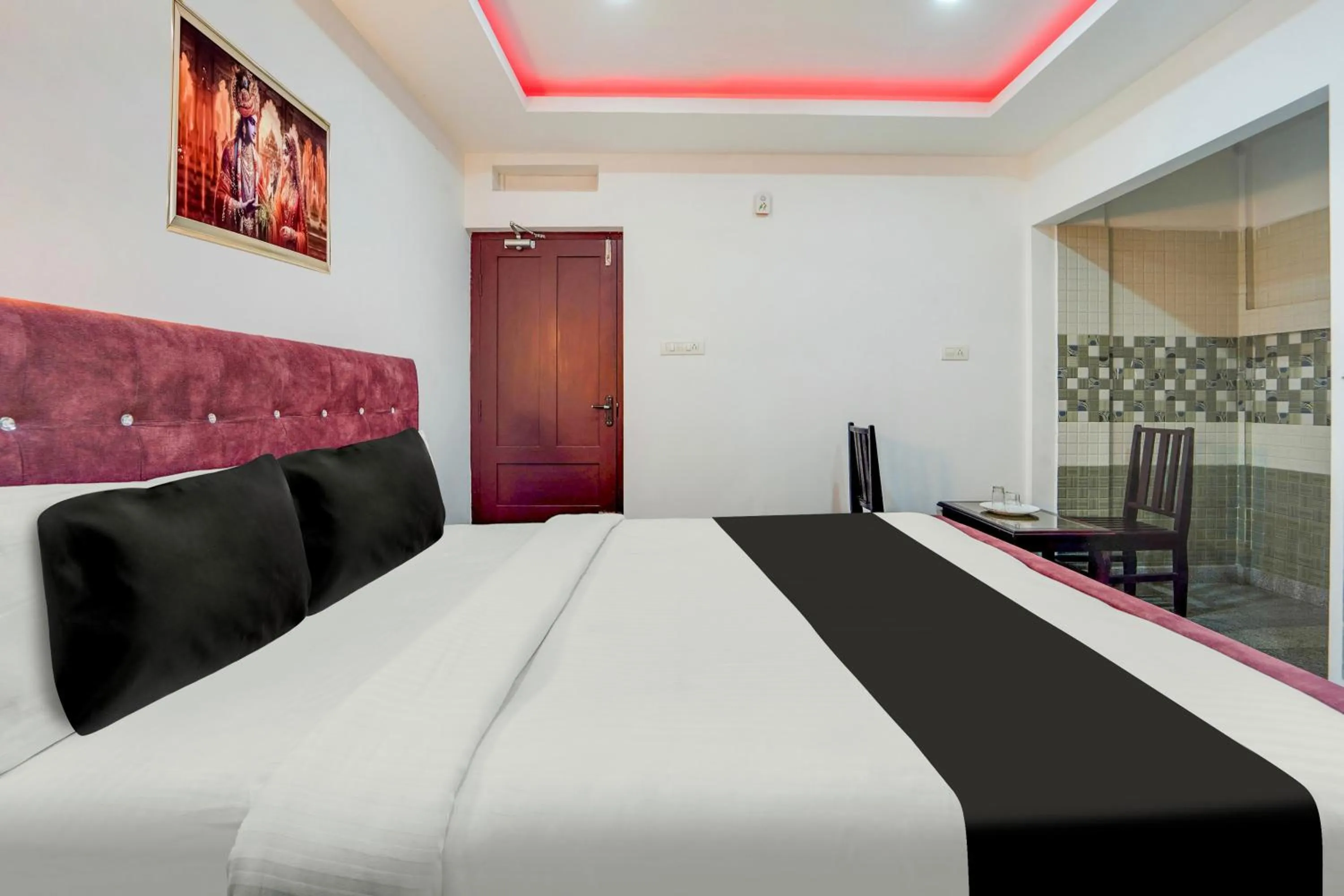 Bedroom, Bed in Hotel O Aluva Town