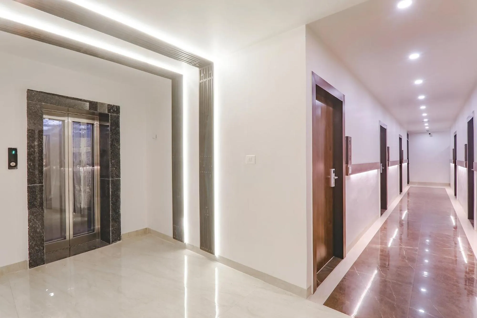 elevator in FabHotel Impact