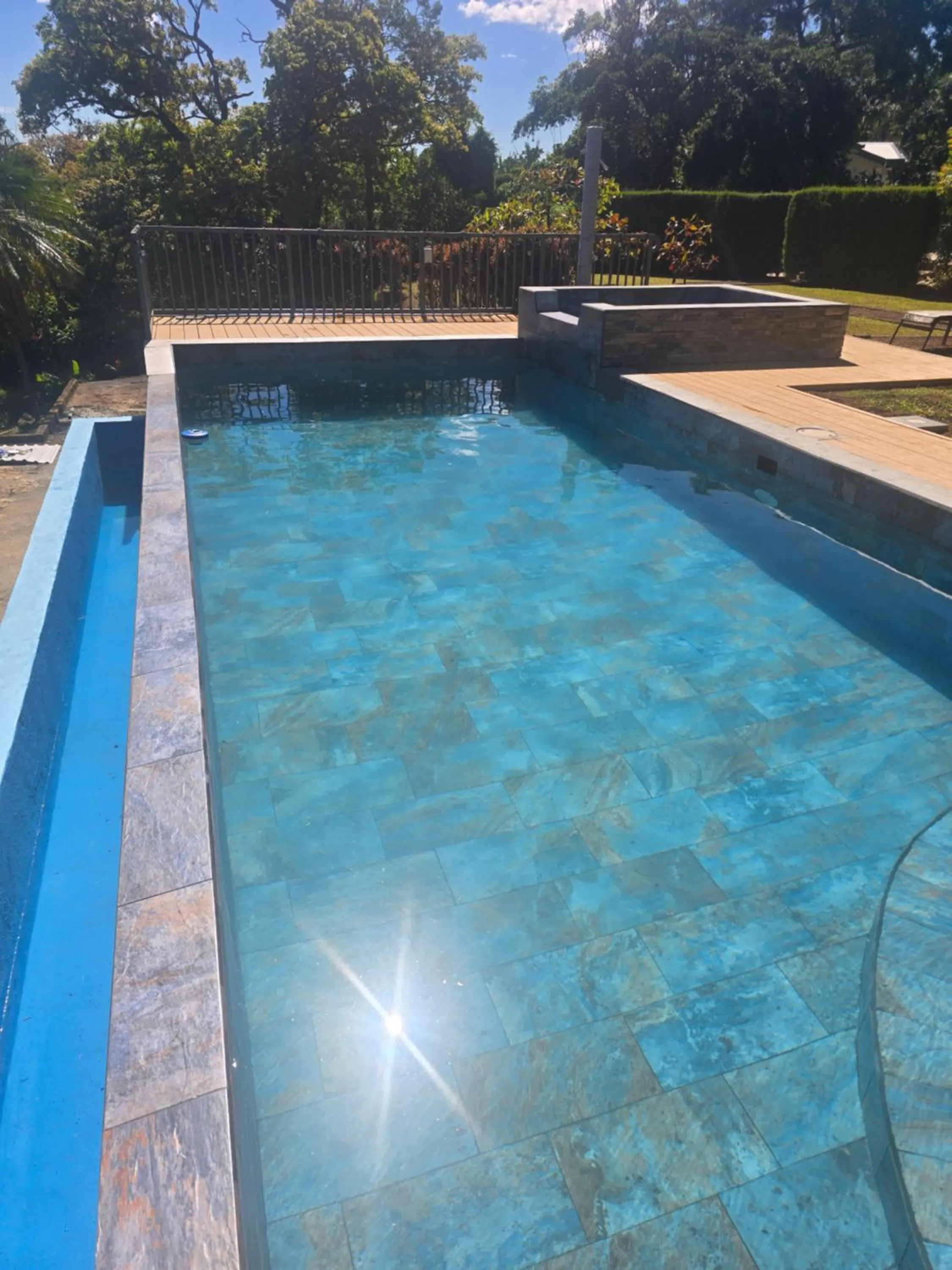 Swimming pool in Hotel Mango Valley