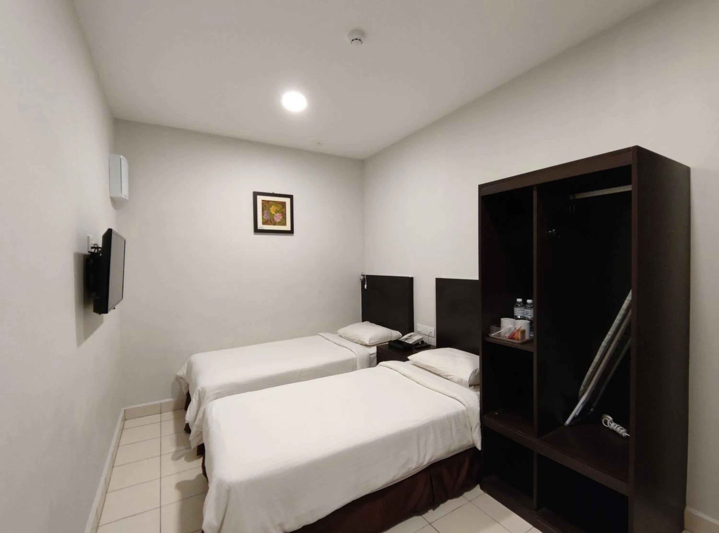 TV and multimedia, Bed in Hotel Desaru Penawar