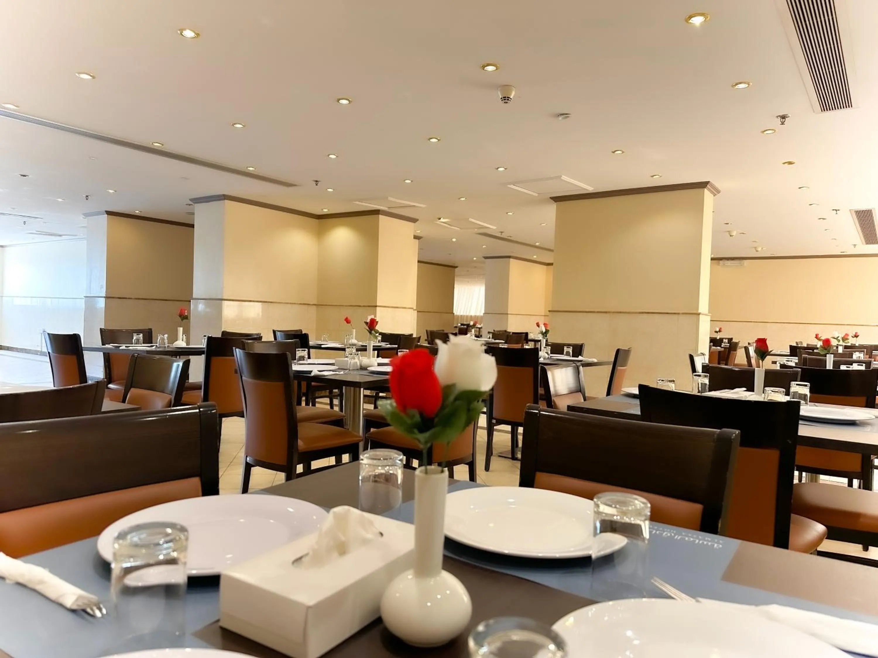 Restaurant/places to eat in Al Massa Bader Hotel