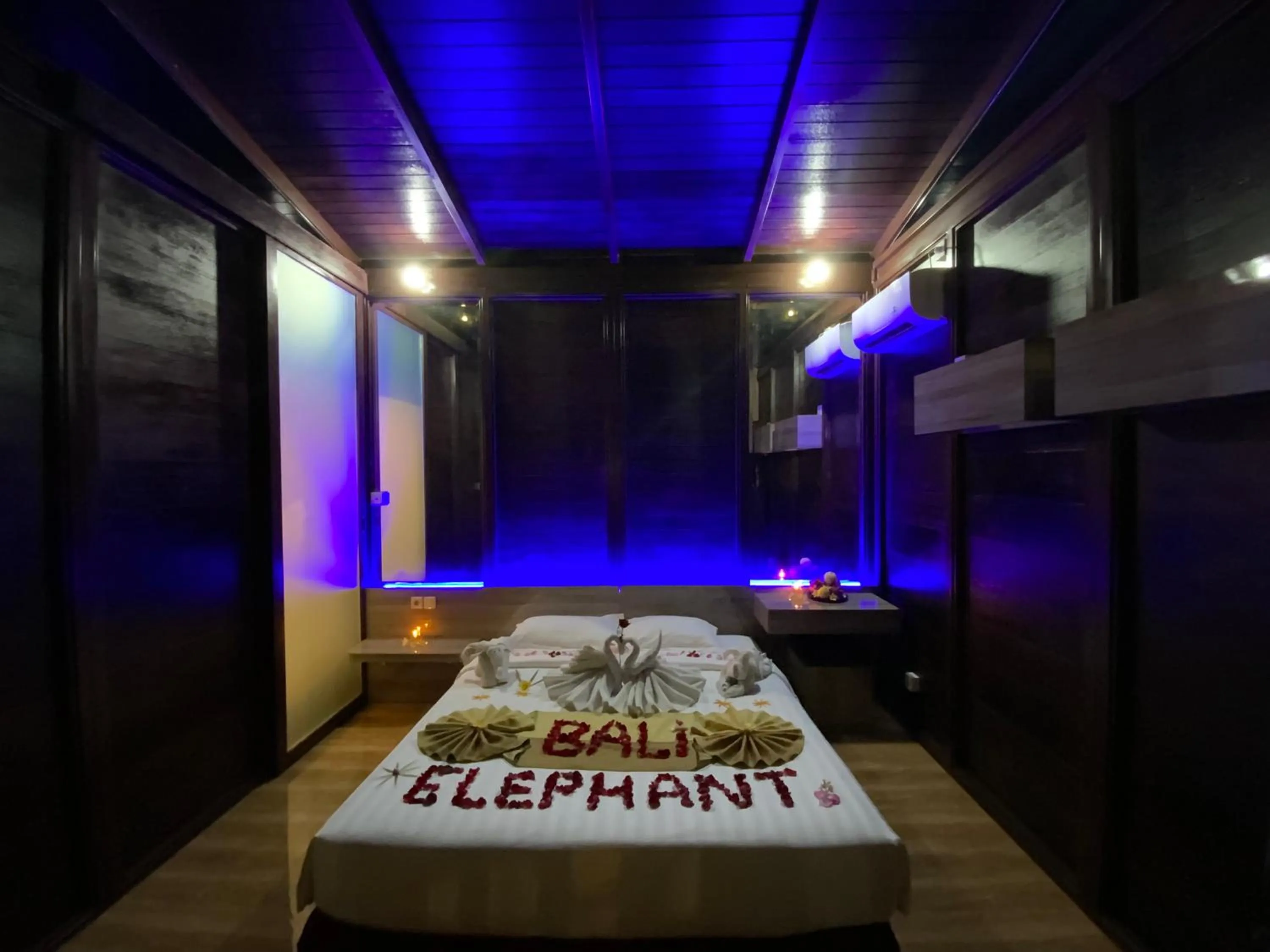 Bed in Bali Elephants Boutique Villa