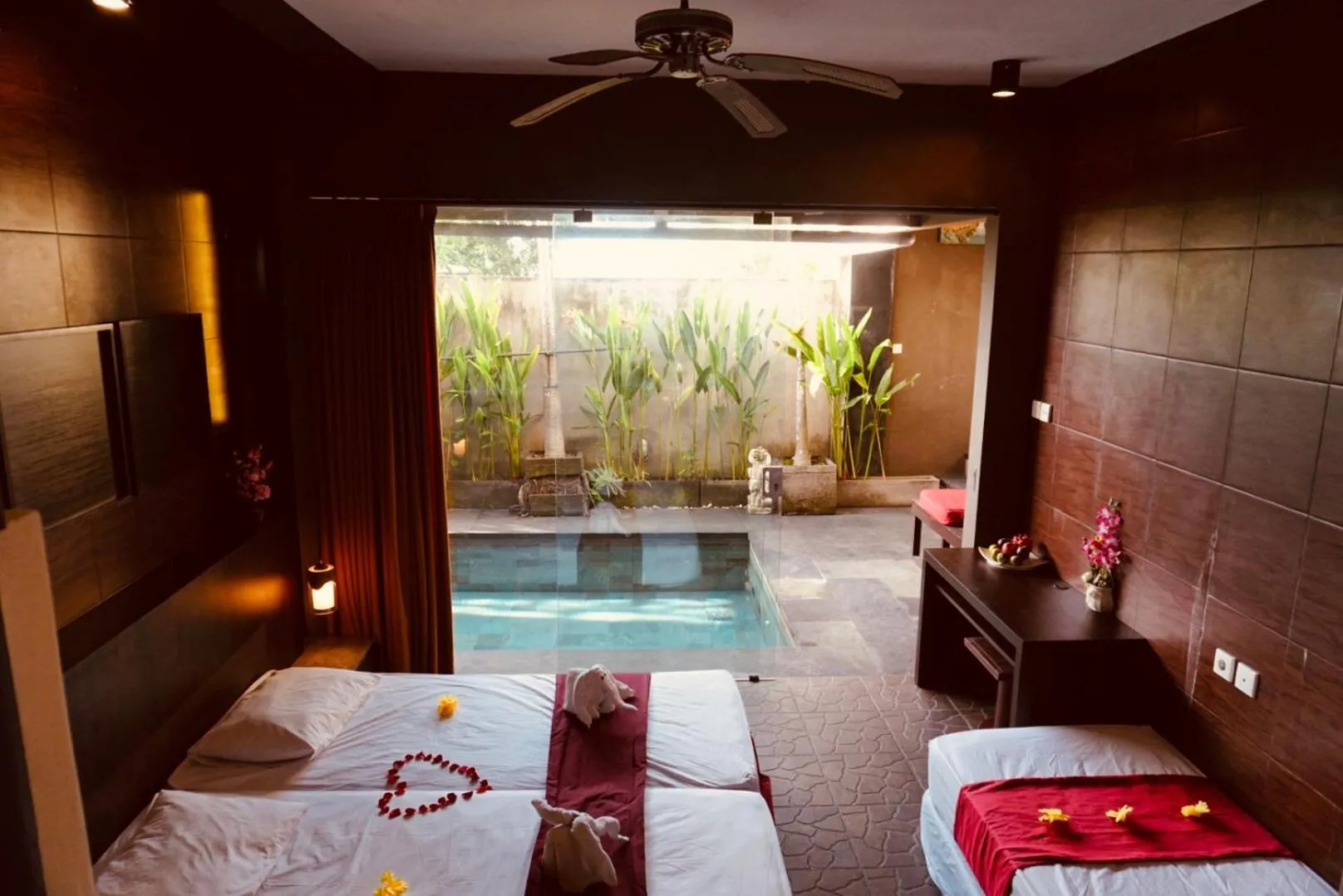 Bed in Bali Golden Elephant Boutique Villa