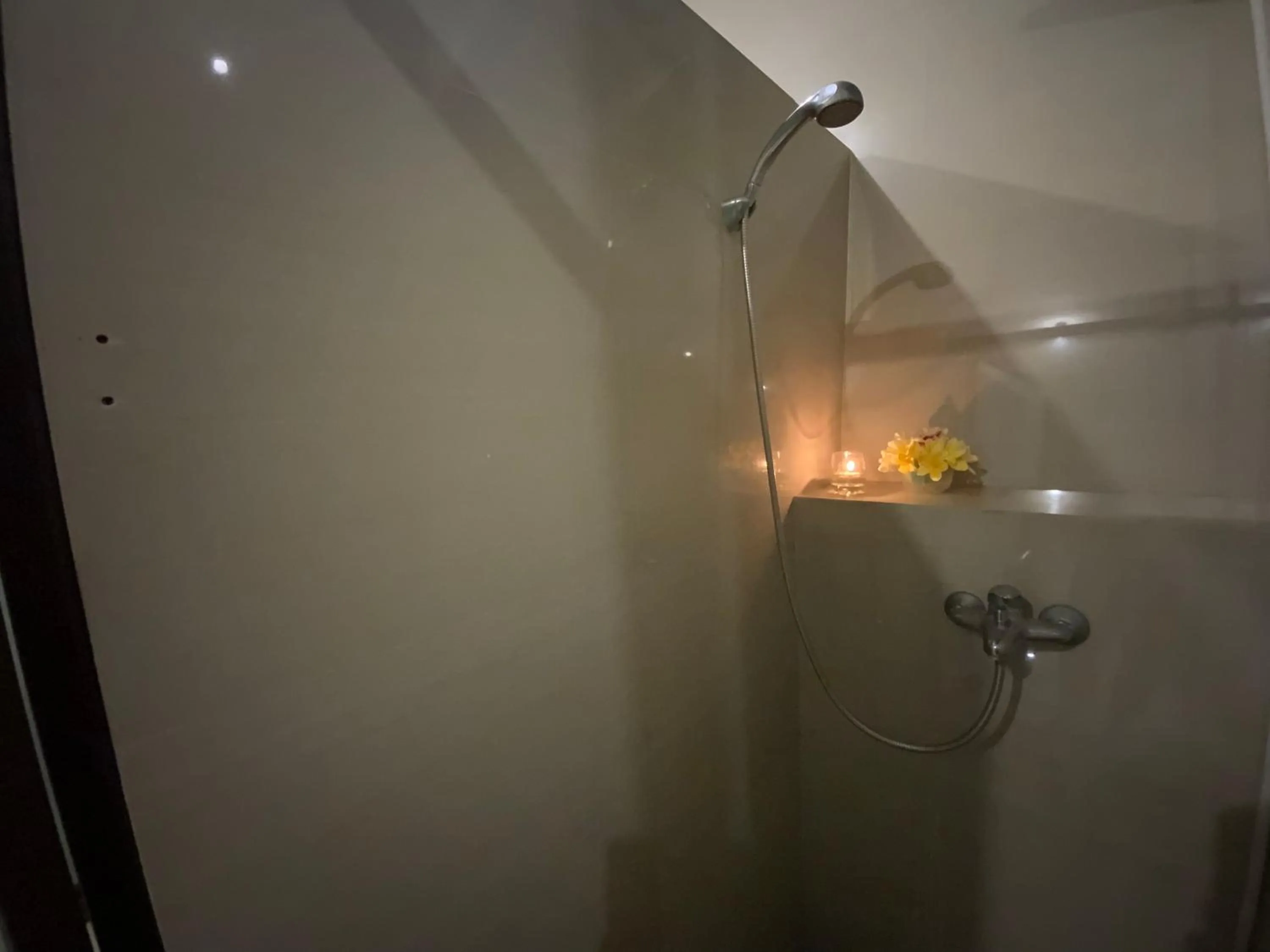 Shower in Bali Golden Elephant Boutique Villa