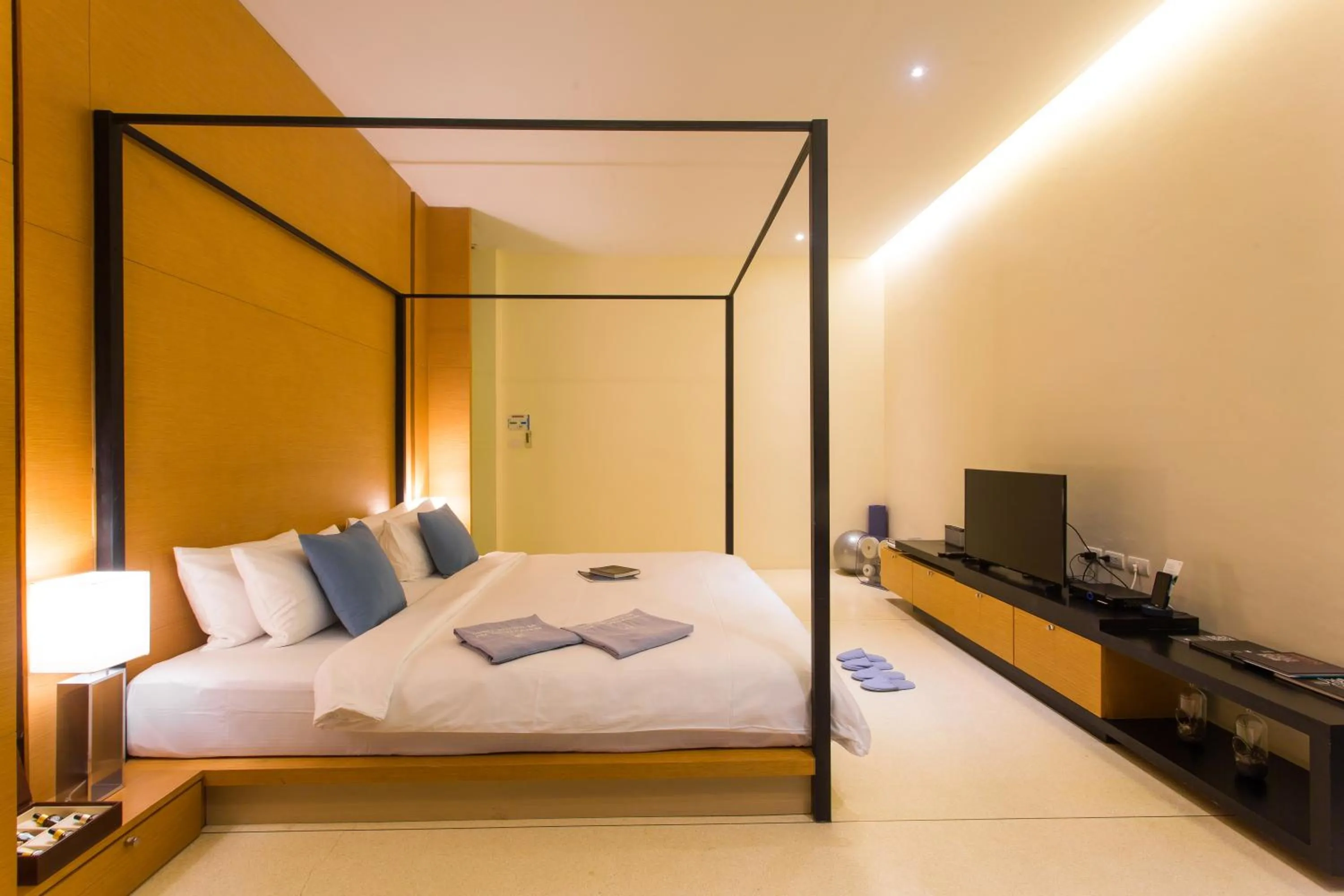 Photo of the whole room, Bed in The Anda Mani Khaolak Beachfront Villas - Adult only