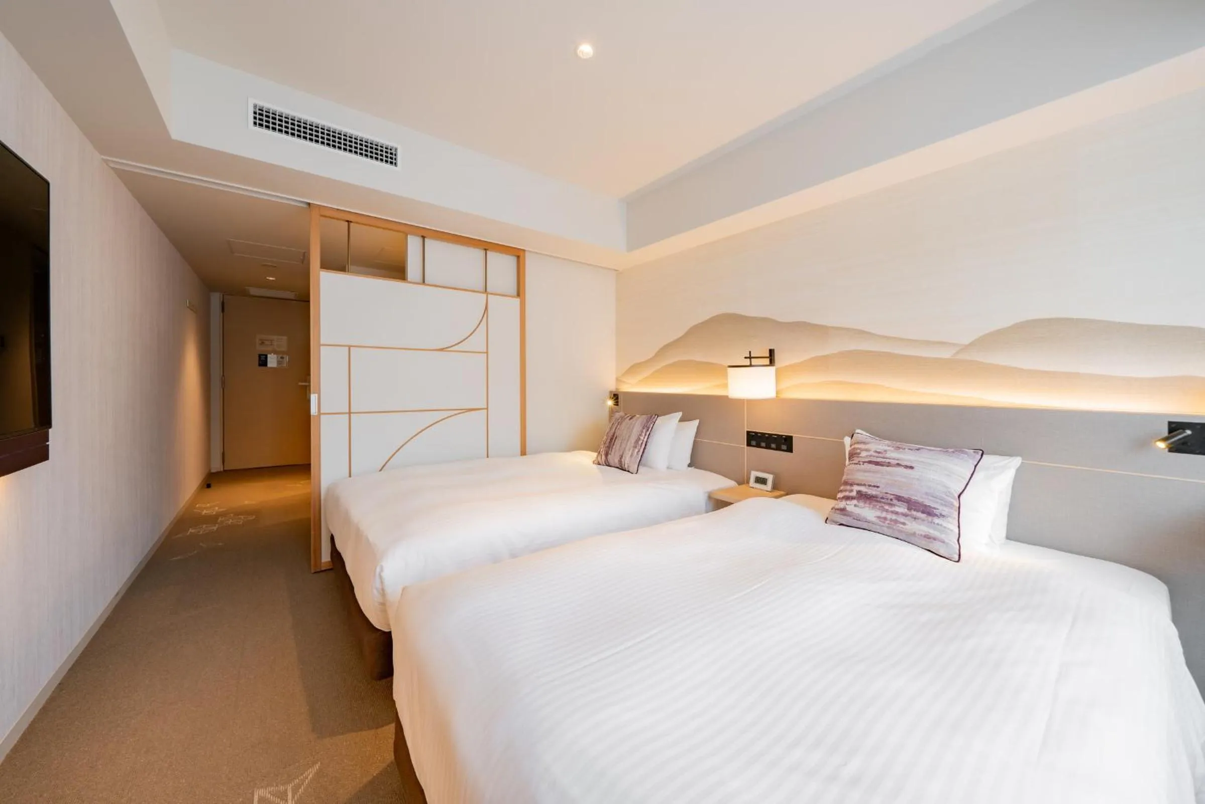 Photo of the whole room, Bed in Keio Prelia Hotel Kyoto Karasuma-Gojo