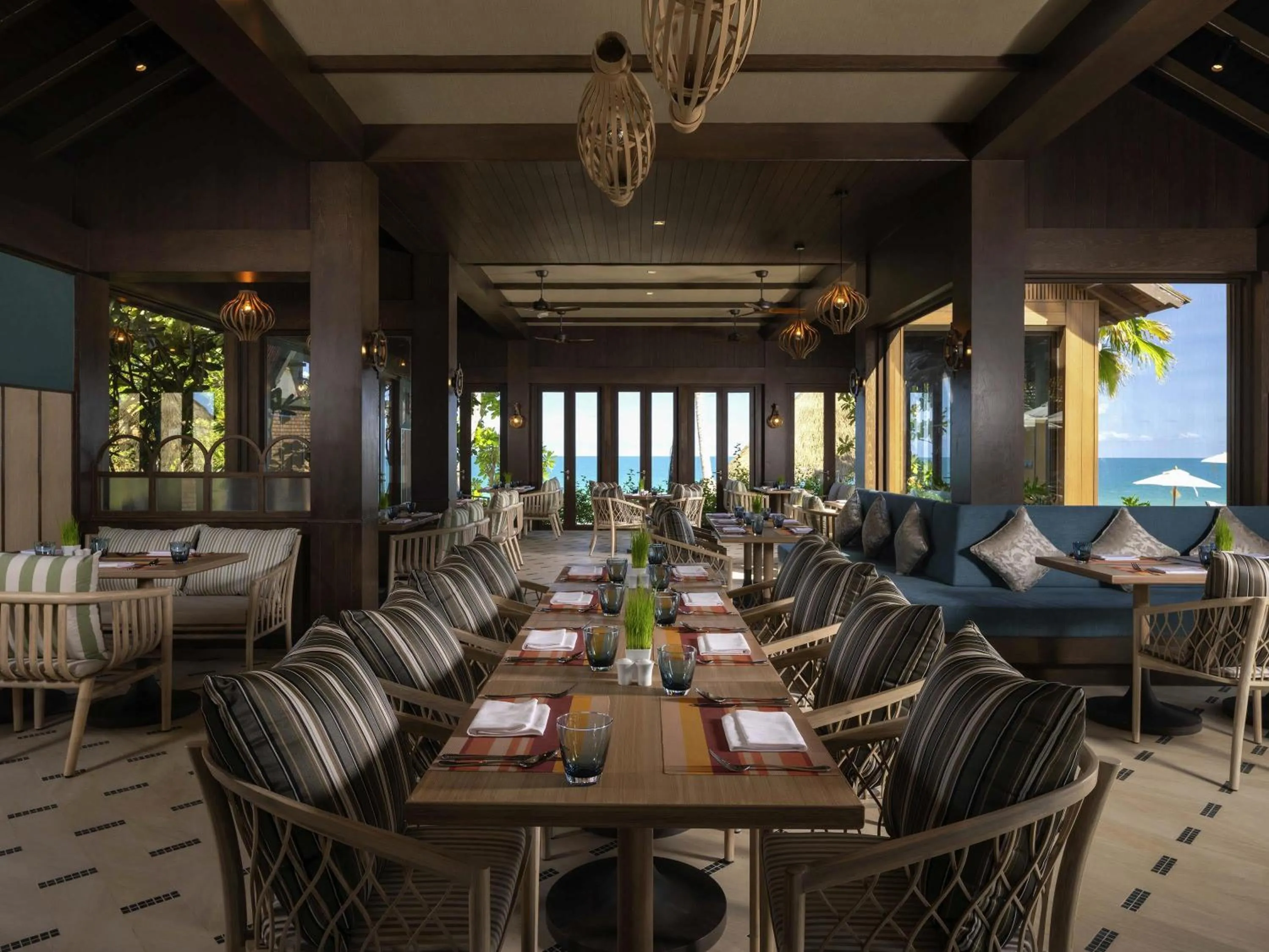 Restaurant/places to eat in Mercure Samui Chaweng Tana
