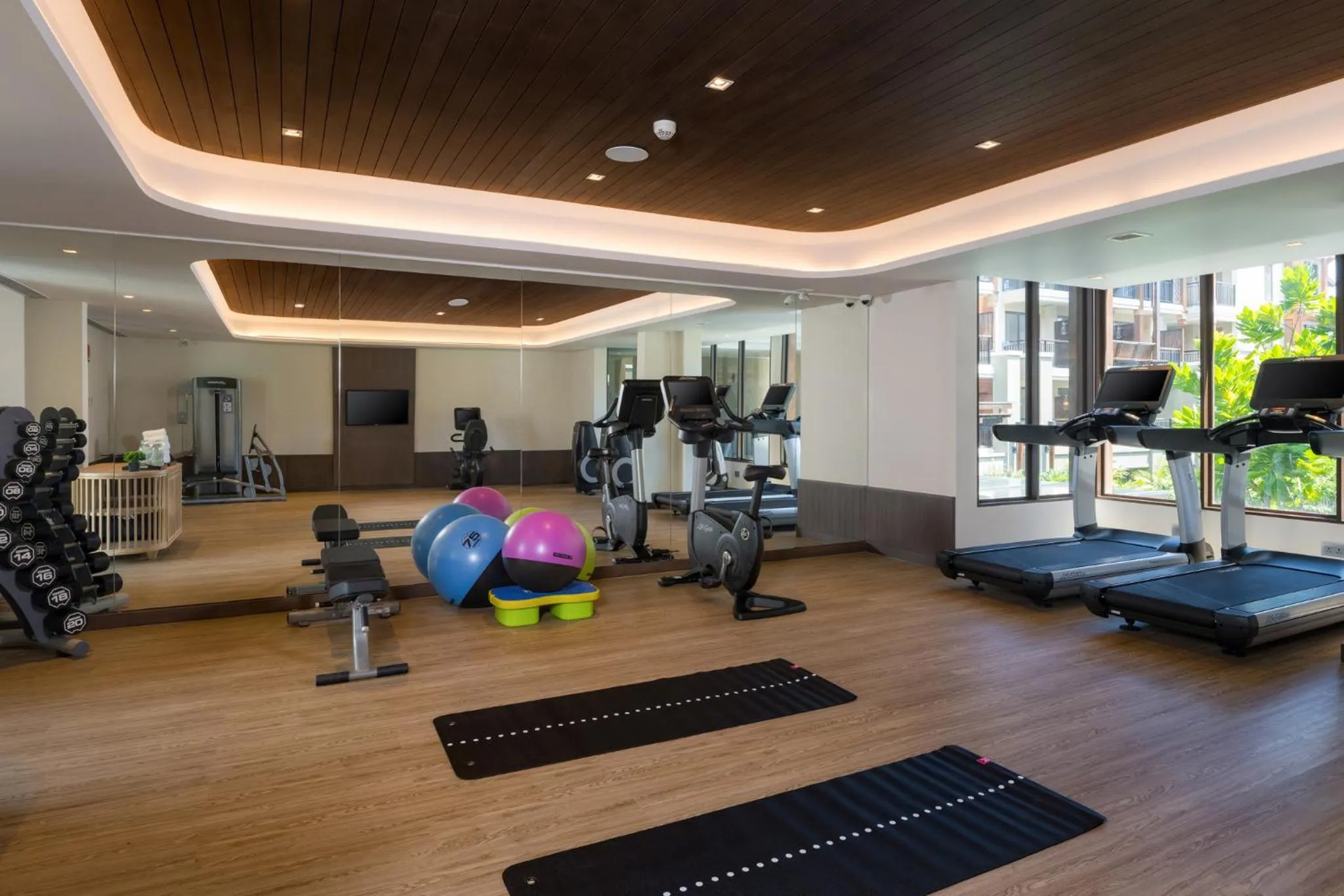 Fitness centre/facilities in Mercure Samui Chaweng Tana