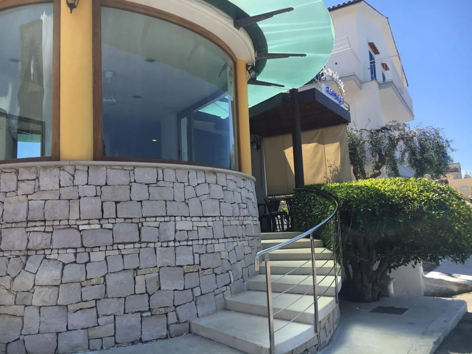 Property building in La Conchiglia